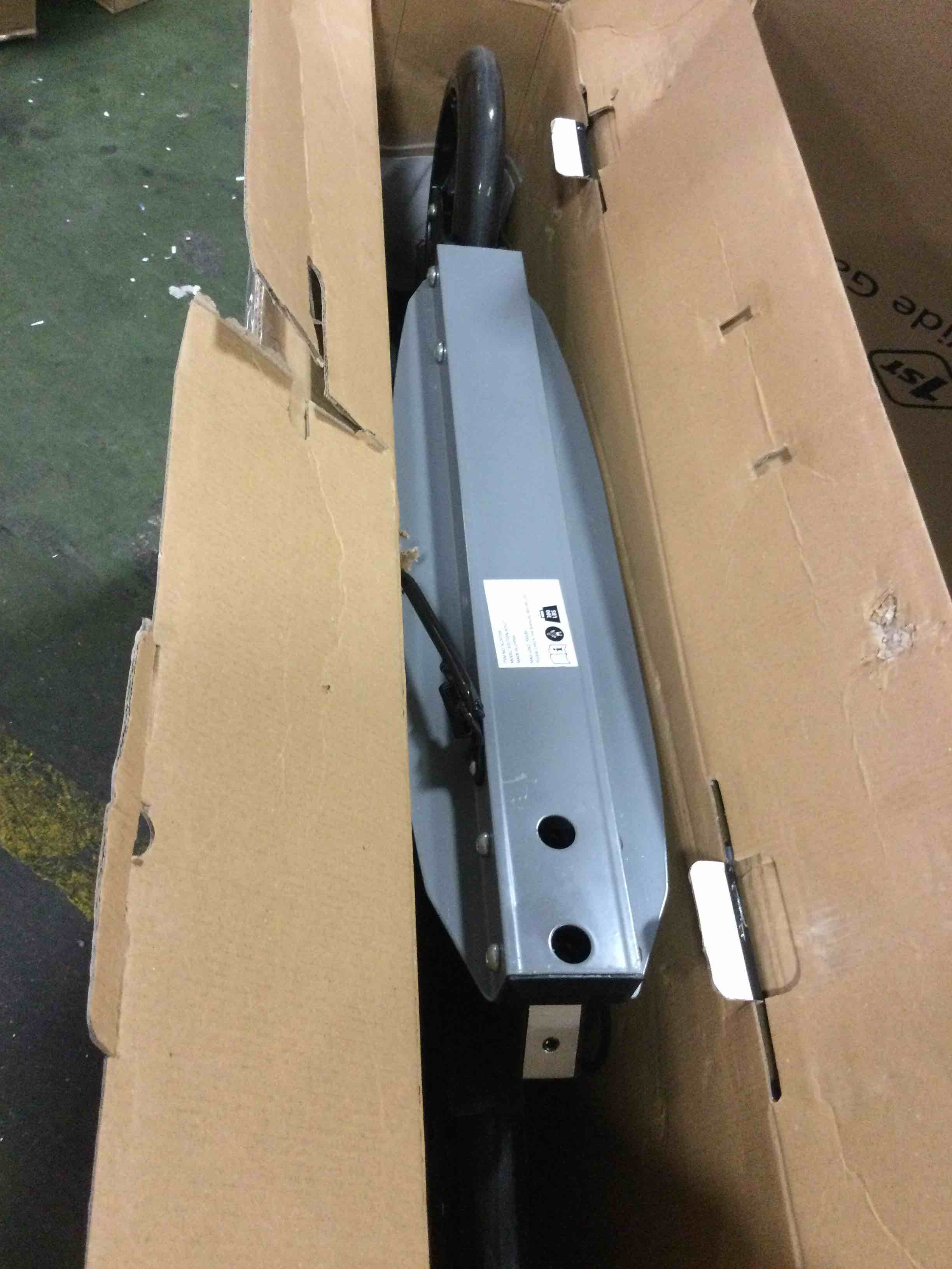 https://s3.amazonaws.com/lotting-images-prod/bidfta/PPE1467358_1735836971552.jpeg