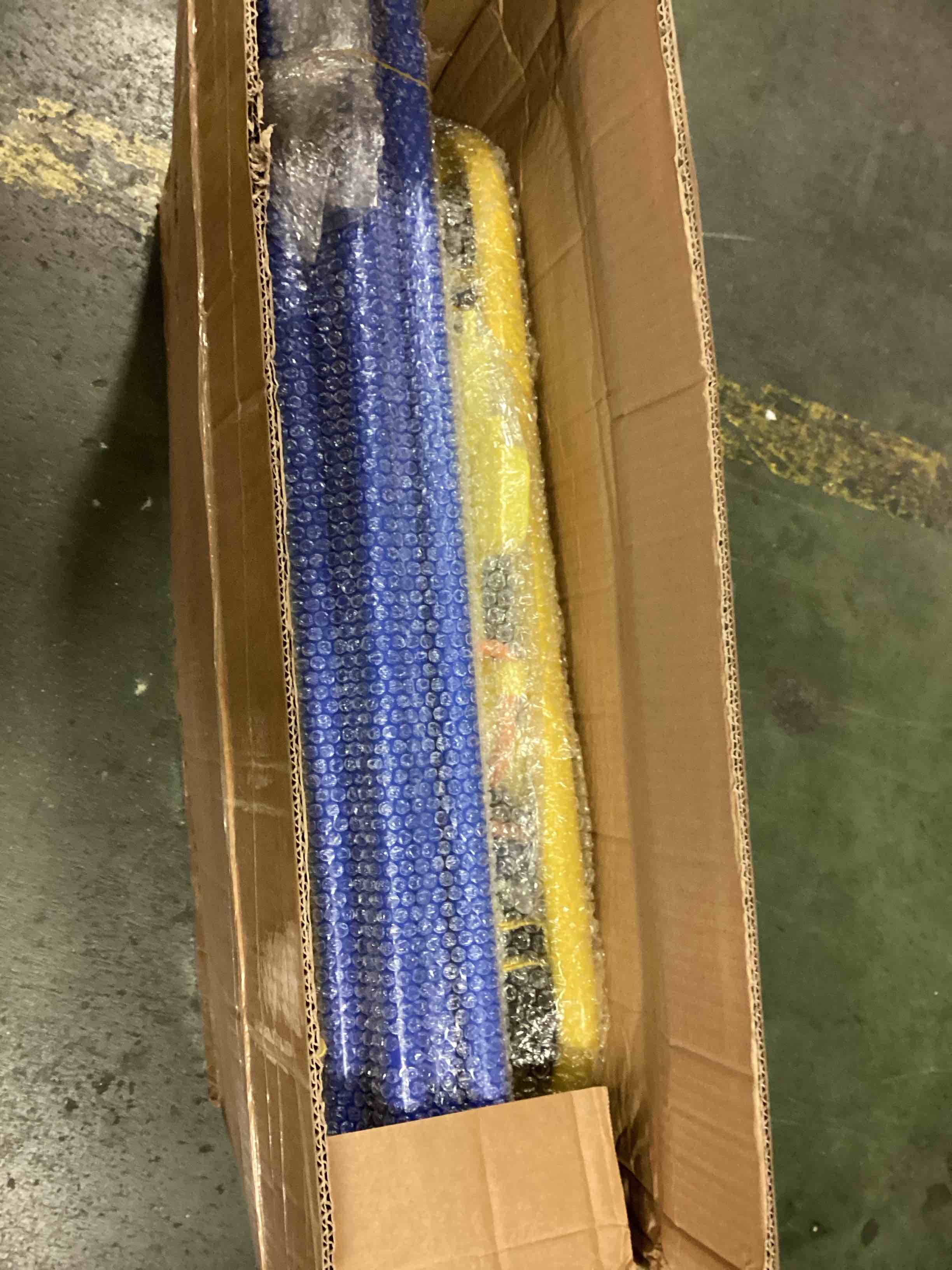 https://s3.amazonaws.com/lotting-images-prod/bidfta/PPE1467415_1735913367965.jpeg