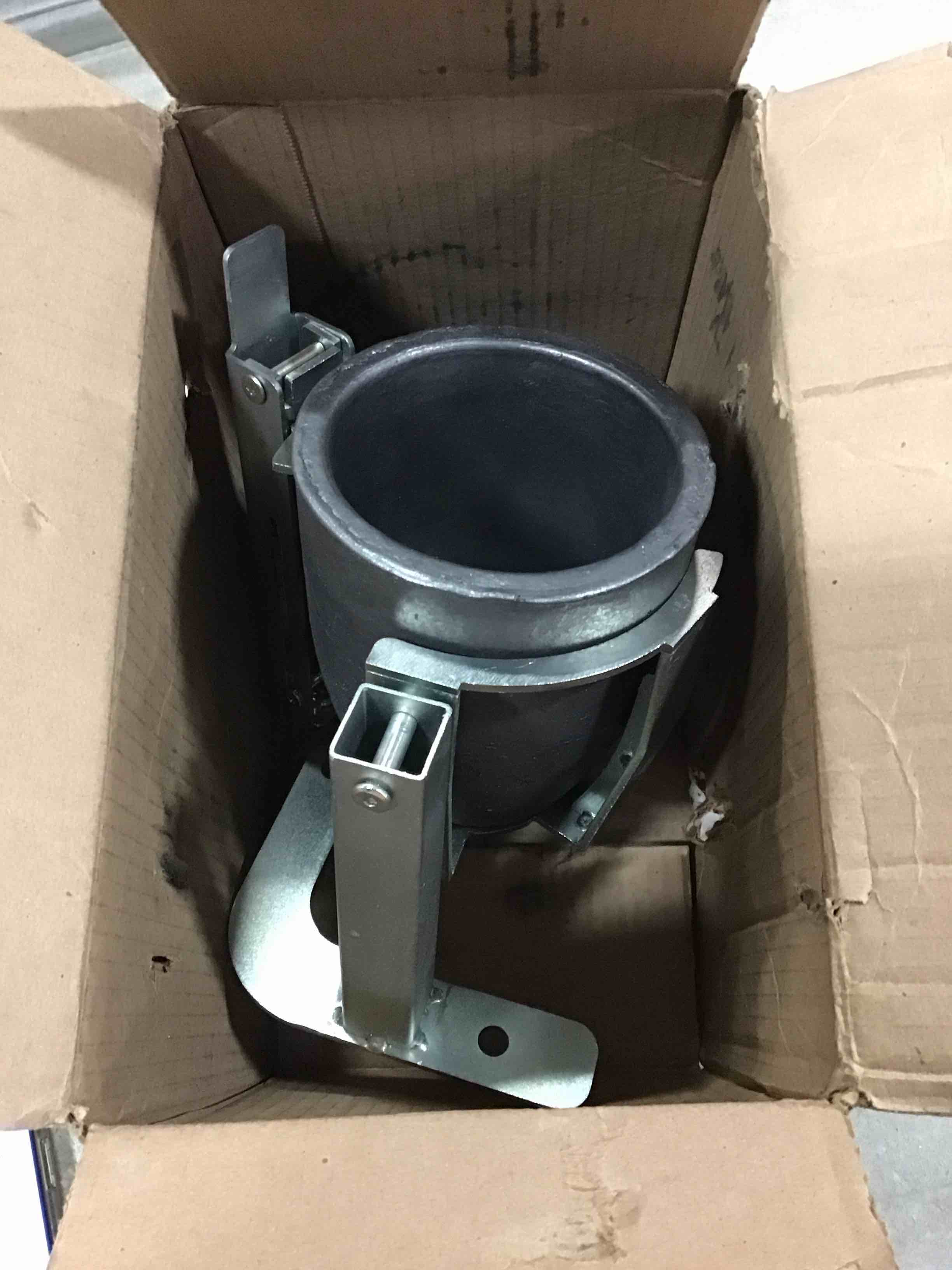 https://s3.amazonaws.com/lotting-images-prod/bidfta/PPE1467666_1736263485251.jpeg