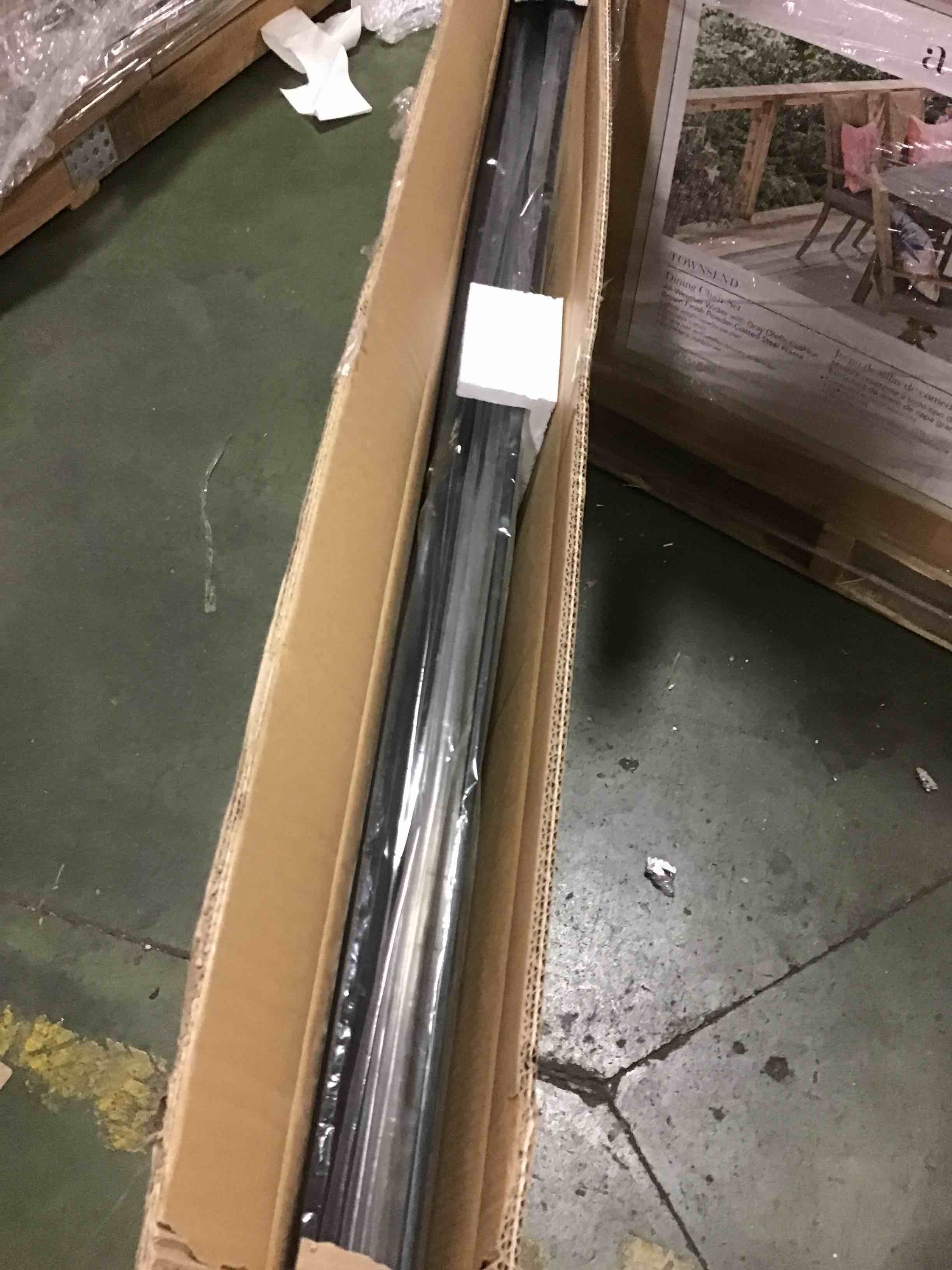 https://s3.amazonaws.com/lotting-images-prod/bidfta/PPE1467778_1736347488167.jpeg