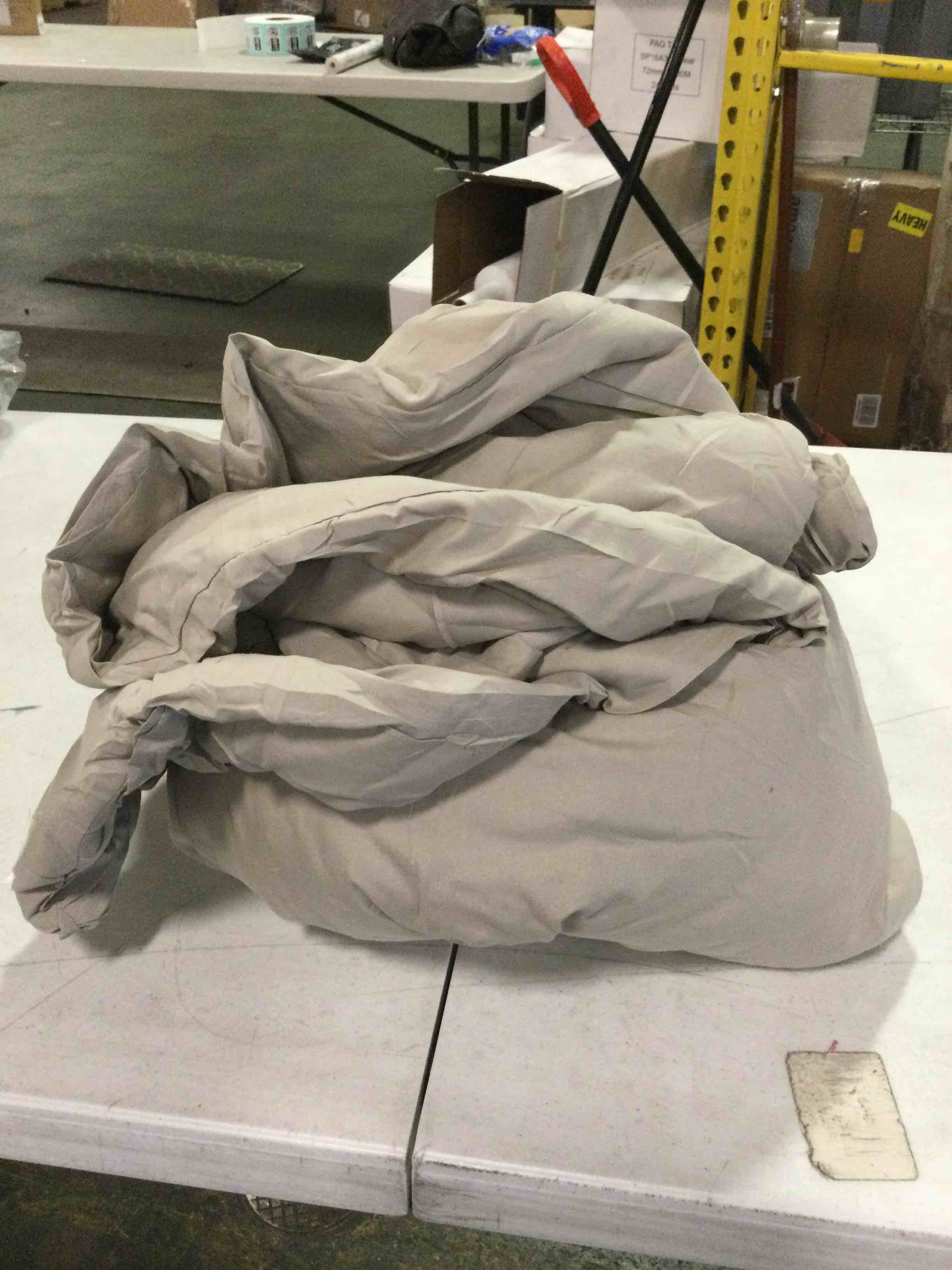 https://s3.amazonaws.com/lotting-images-prod/bidfta/PPE1468327_1732134038969.jpeg