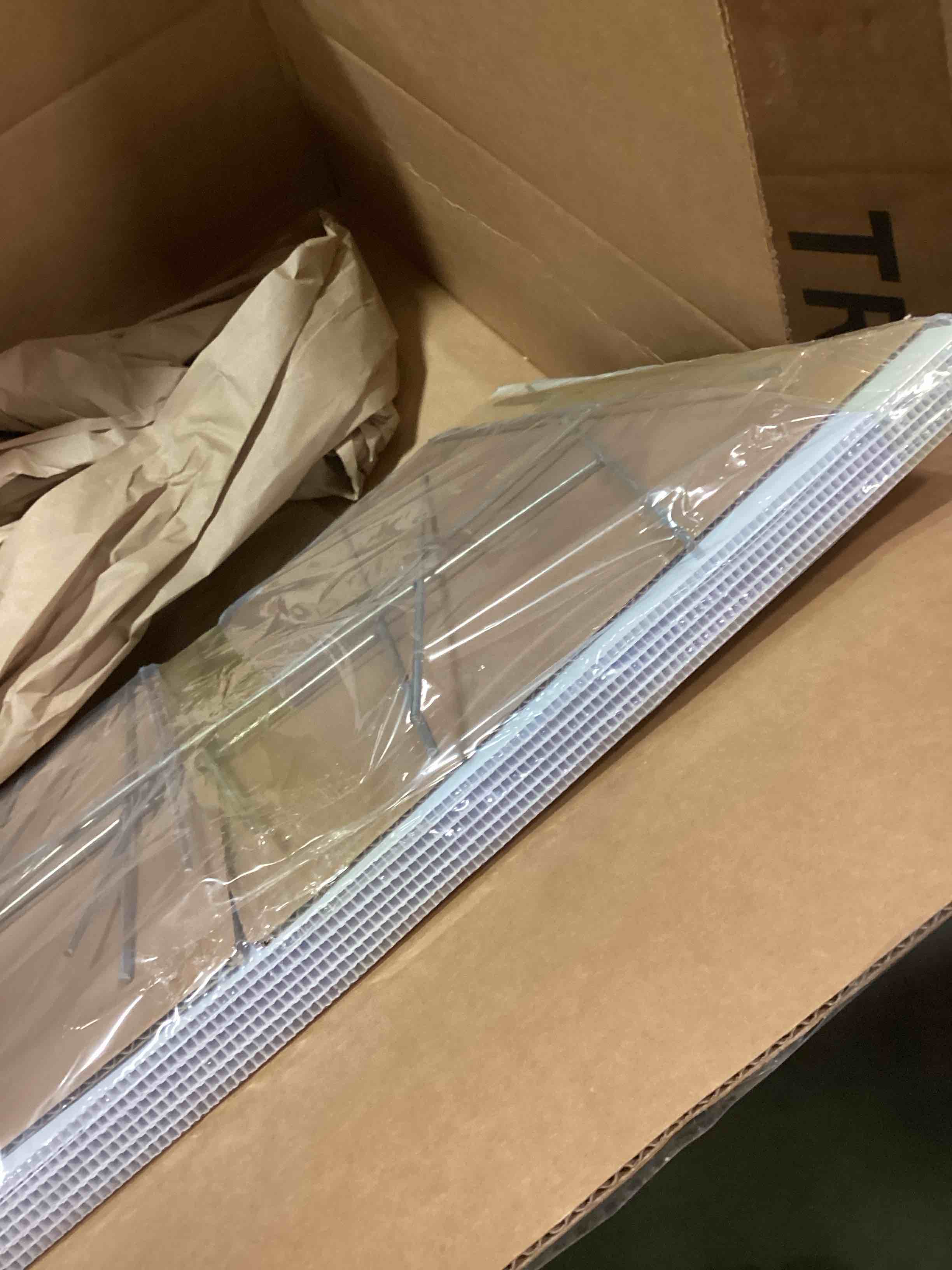 https://s3.amazonaws.com/lotting-images-prod/bidfta/PPE1468676_1733240171192.jpeg