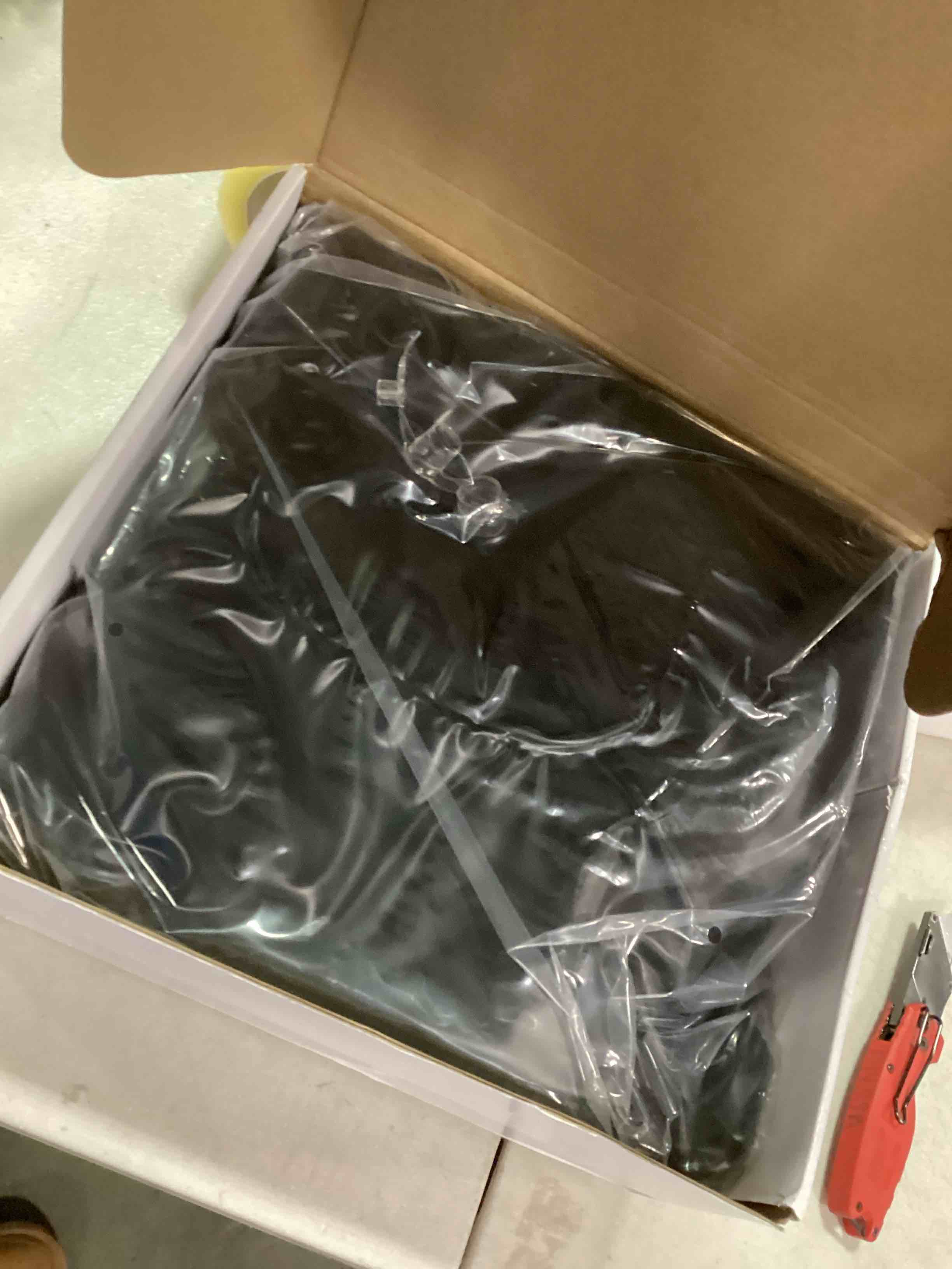 https://s3.amazonaws.com/lotting-images-prod/bidfta/PPE1468832_1733251475446.jpeg