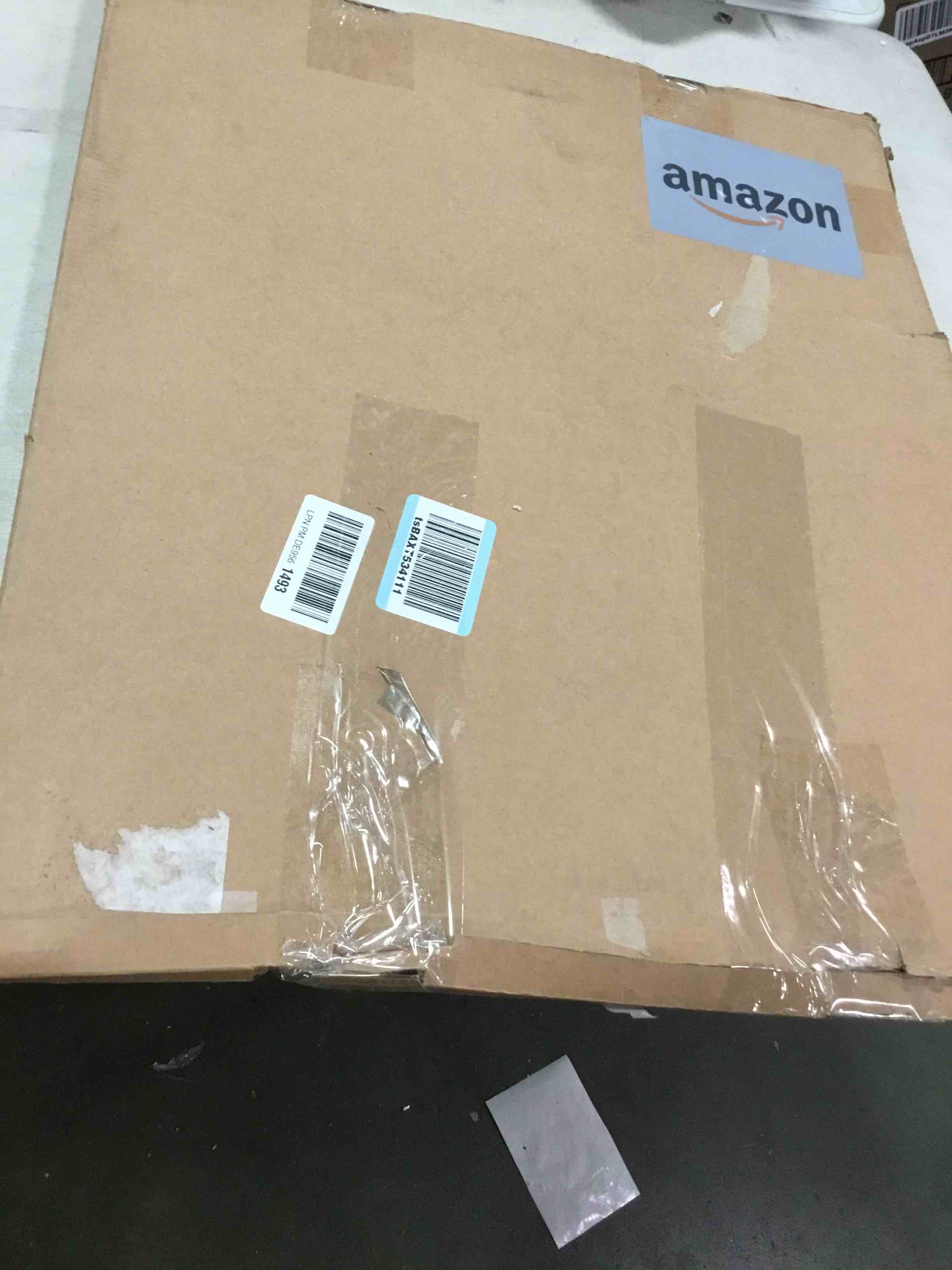 https://s3.amazonaws.com/lotting-images-prod/bidfta/PPE1469960_1733864403875.jpeg
