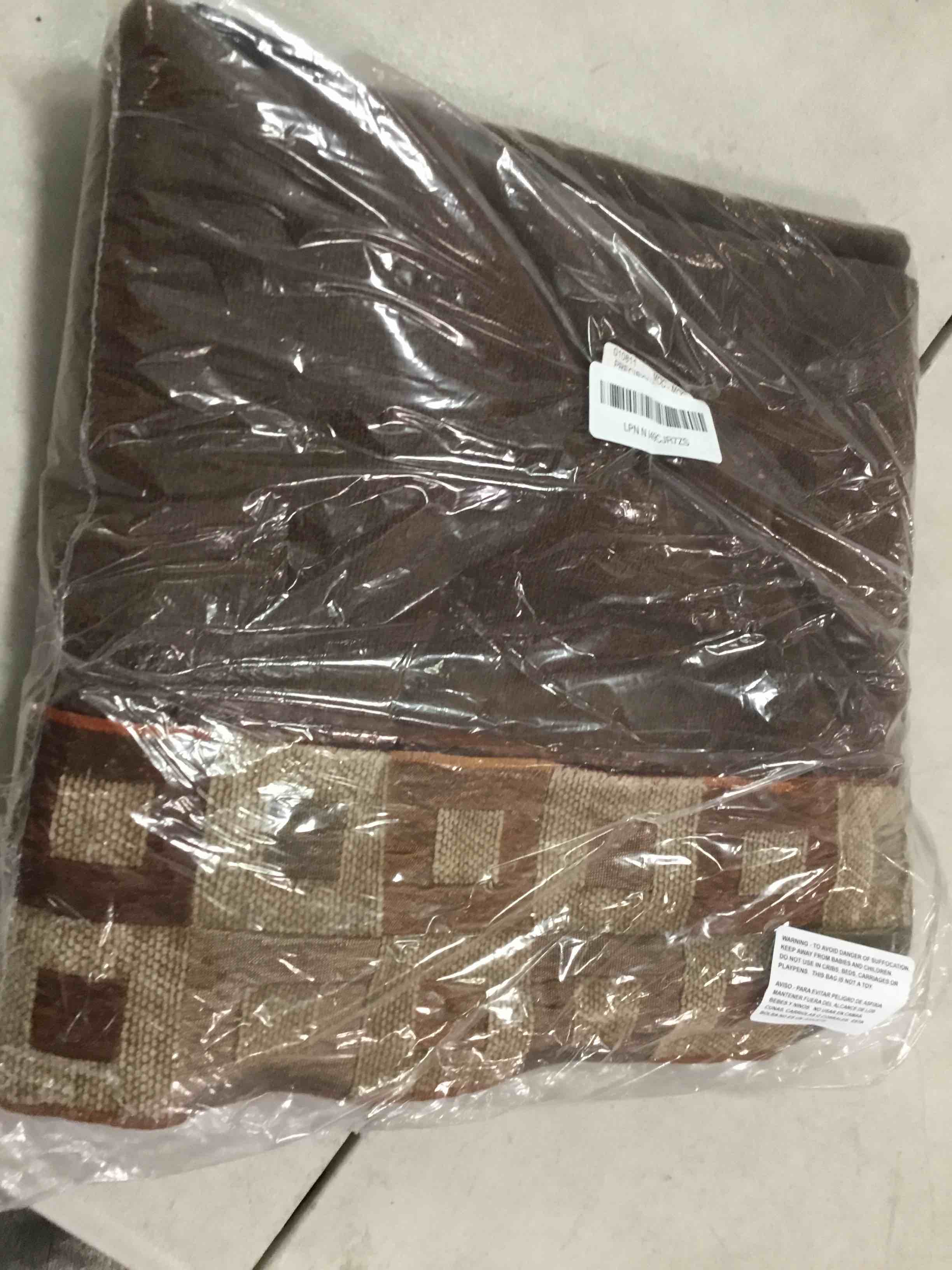 https://s3.amazonaws.com/lotting-images-prod/bidfta/PPE1470201_1734014068420.jpeg