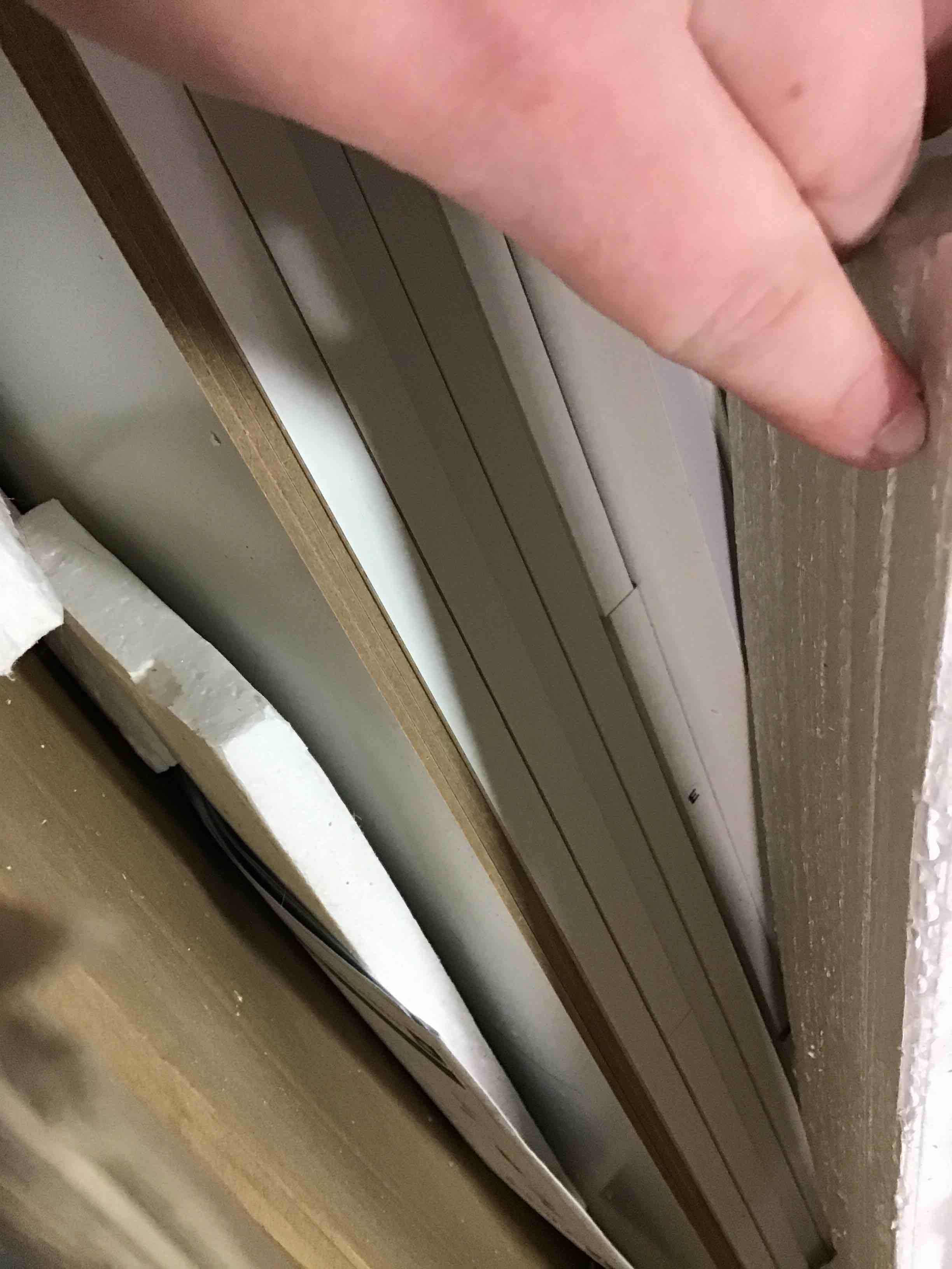 https://s3.amazonaws.com/lotting-images-prod/bidfta/PPE1470379_1734103643942.jpeg