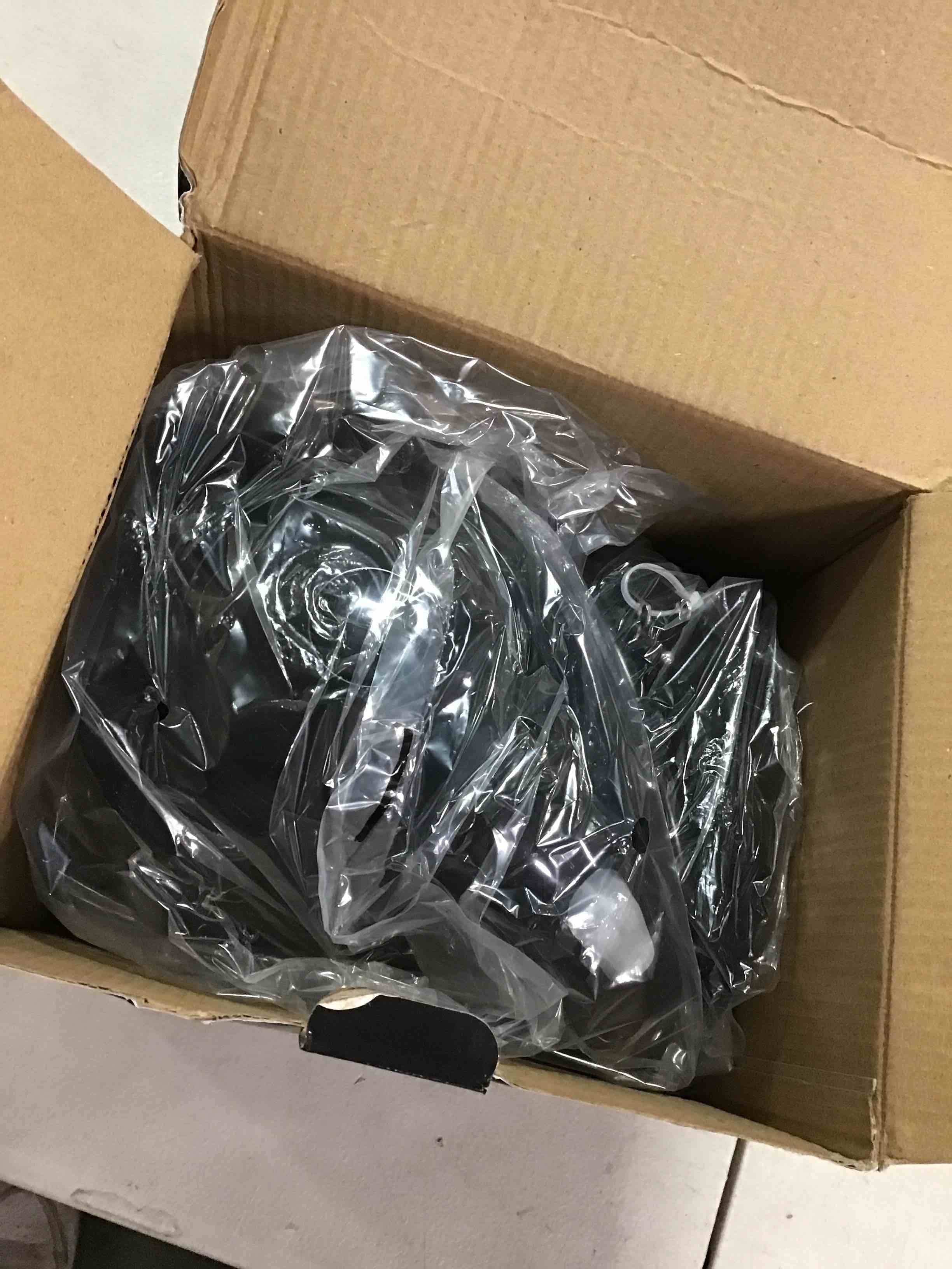 https://s3.amazonaws.com/lotting-images-prod/bidfta/PPE1470458_1734113574598.jpeg