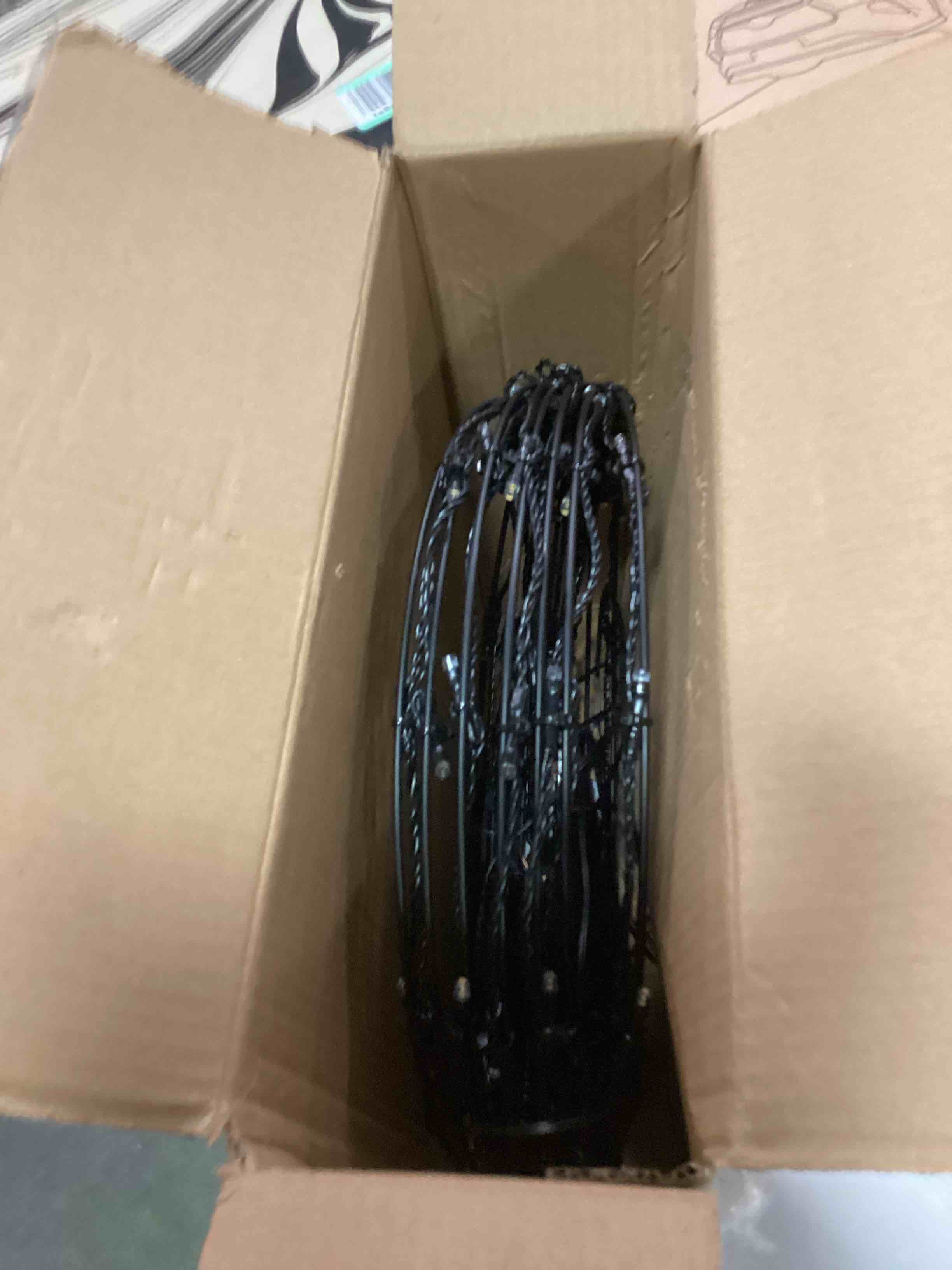 https://s3.amazonaws.com/lotting-images-prod/bidfta/PPE1471607_1732654022364.jpeg