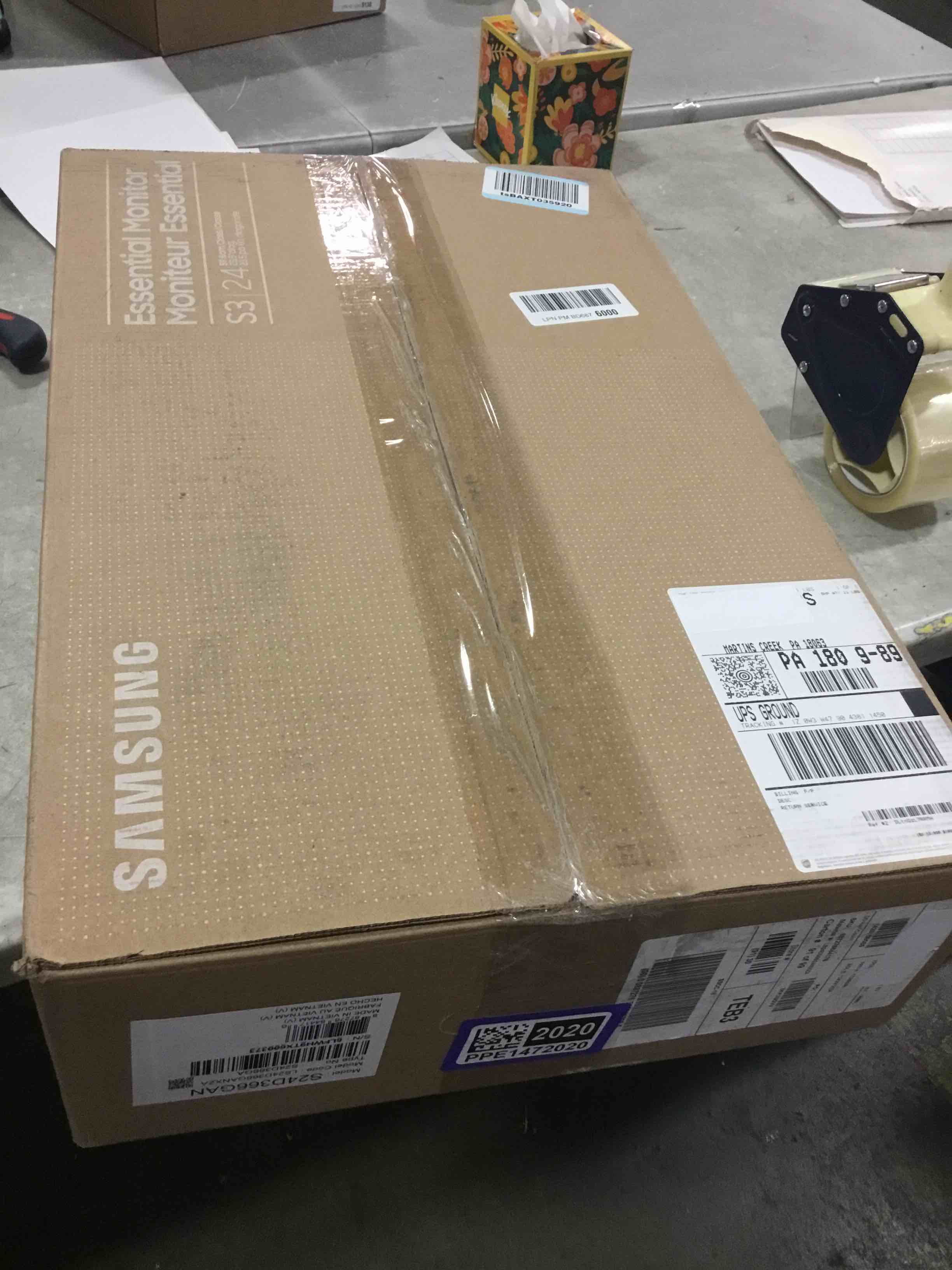 https://s3.amazonaws.com/lotting-images-prod/bidfta/PPE1472020_1733260033950.jpeg