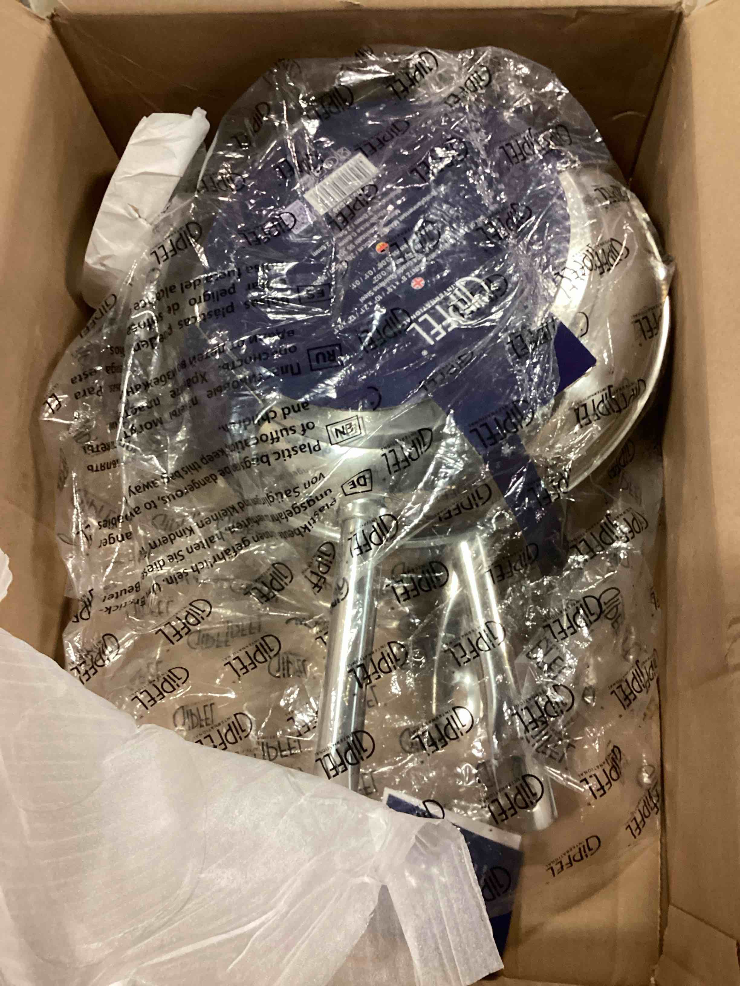 https://s3.amazonaws.com/lotting-images-prod/bidfta/PPE1473169_1734547542632.jpeg
