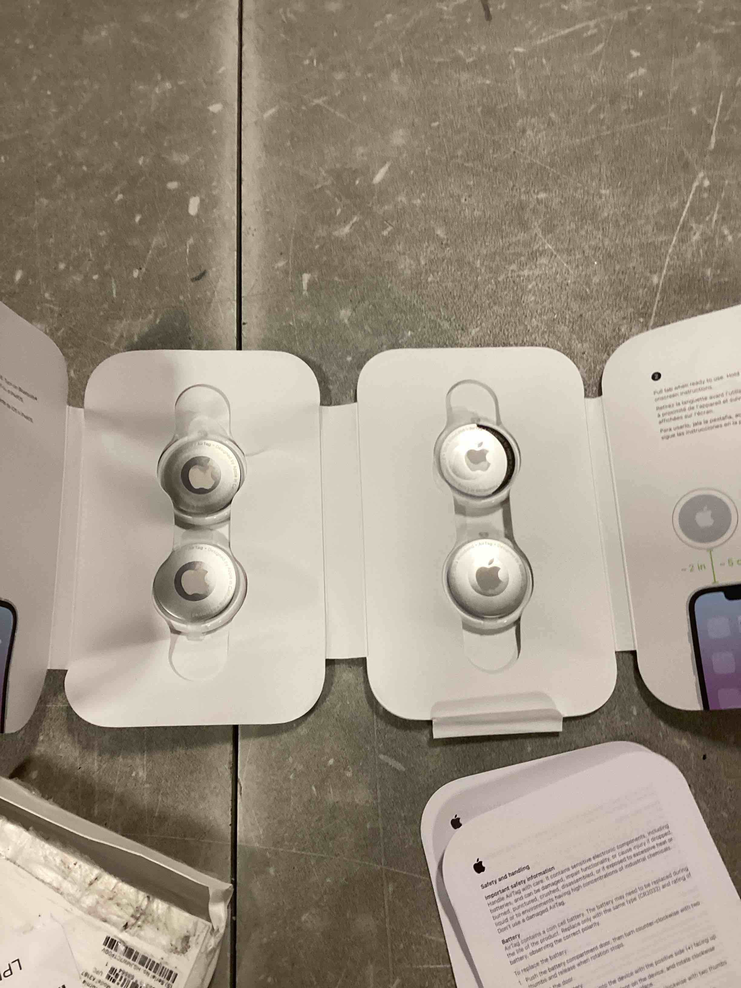 https://s3.amazonaws.com/lotting-images-prod/bidfta/PPE1475437_1733318244508.jpeg