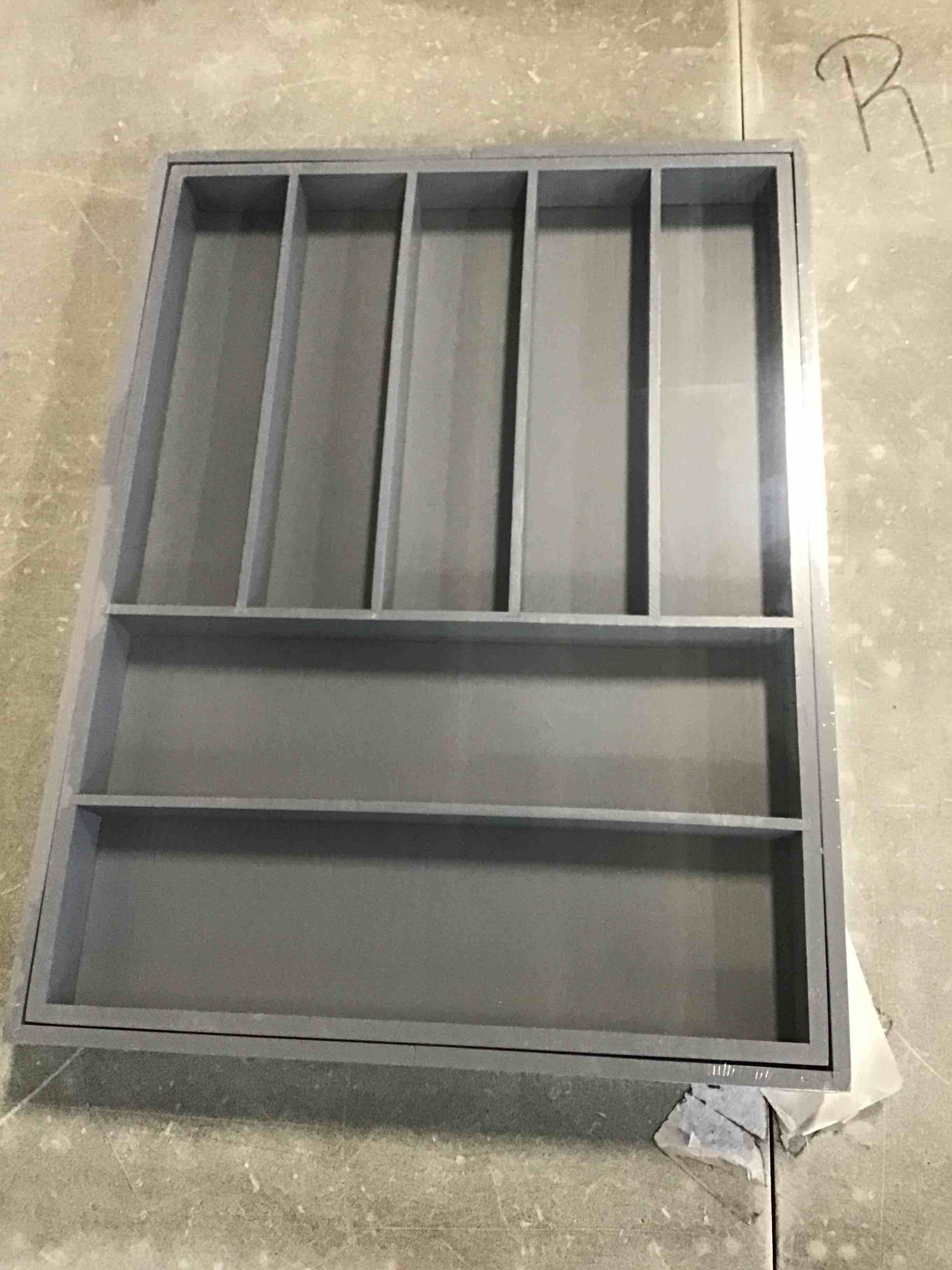 https://s3.amazonaws.com/lotting-images-prod/bidfta/PPE1476272_1734101067195.jpeg