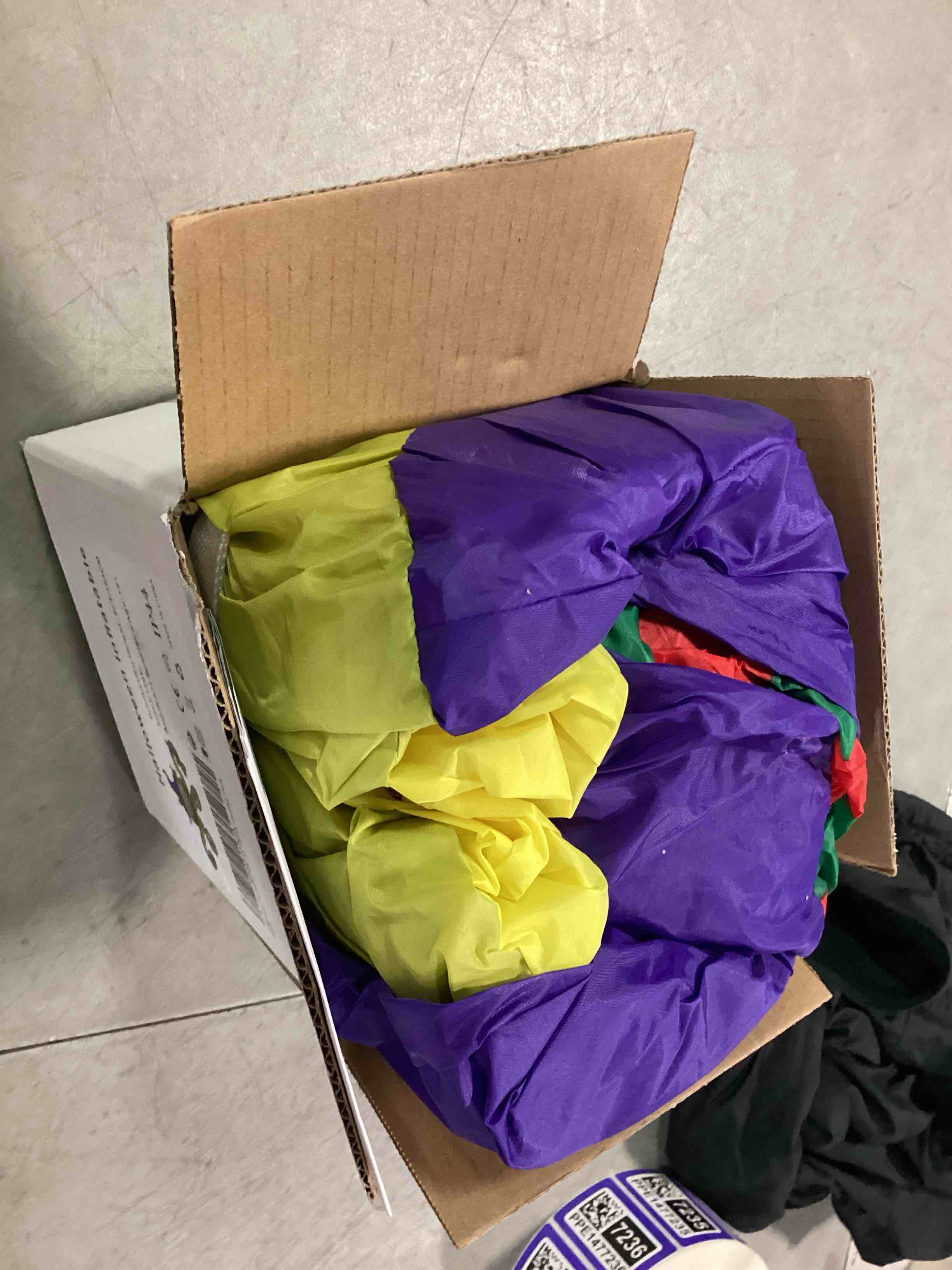 https://s3.amazonaws.com/lotting-images-prod/bidfta/PPE1477228_1732298528150.jpeg