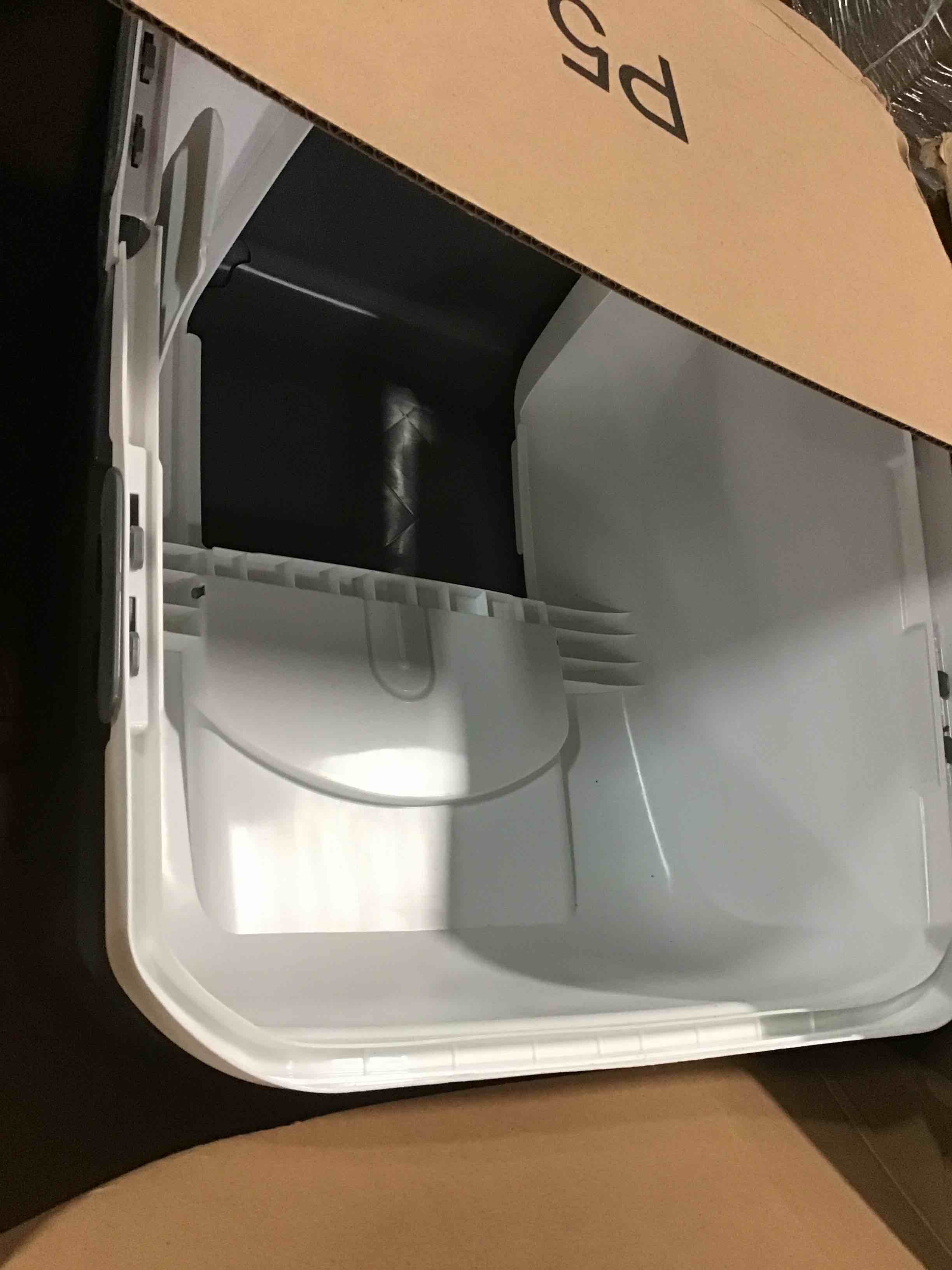https://s3.amazonaws.com/lotting-images-prod/bidfta/PPE1477660_1732737781158.jpeg