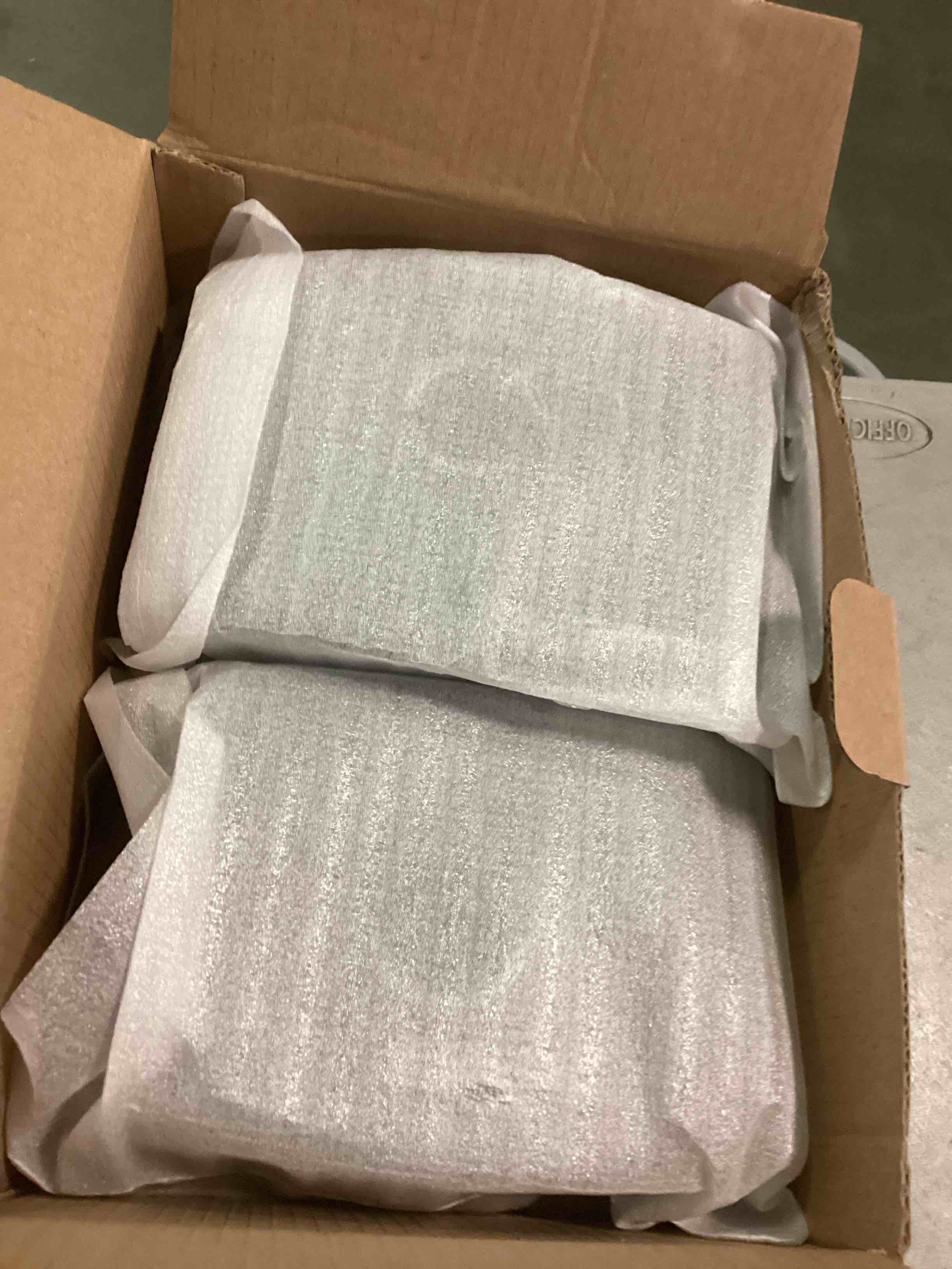 https://s3.amazonaws.com/lotting-images-prod/bidfta/PPE1478670_1733406421260.jpeg