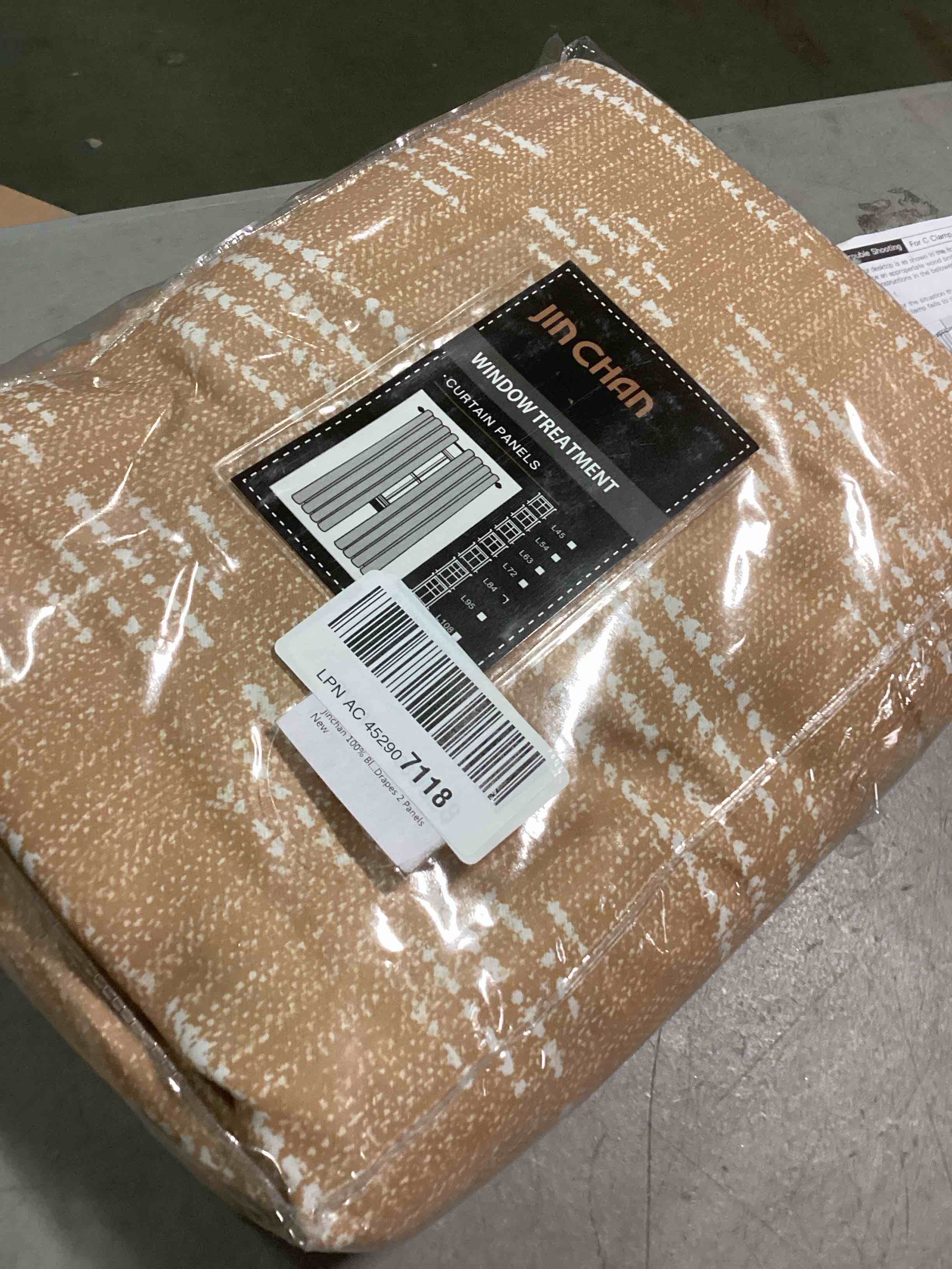 https://s3.amazonaws.com/lotting-images-prod/bidfta/PPE1478689_1733405129590.jpeg