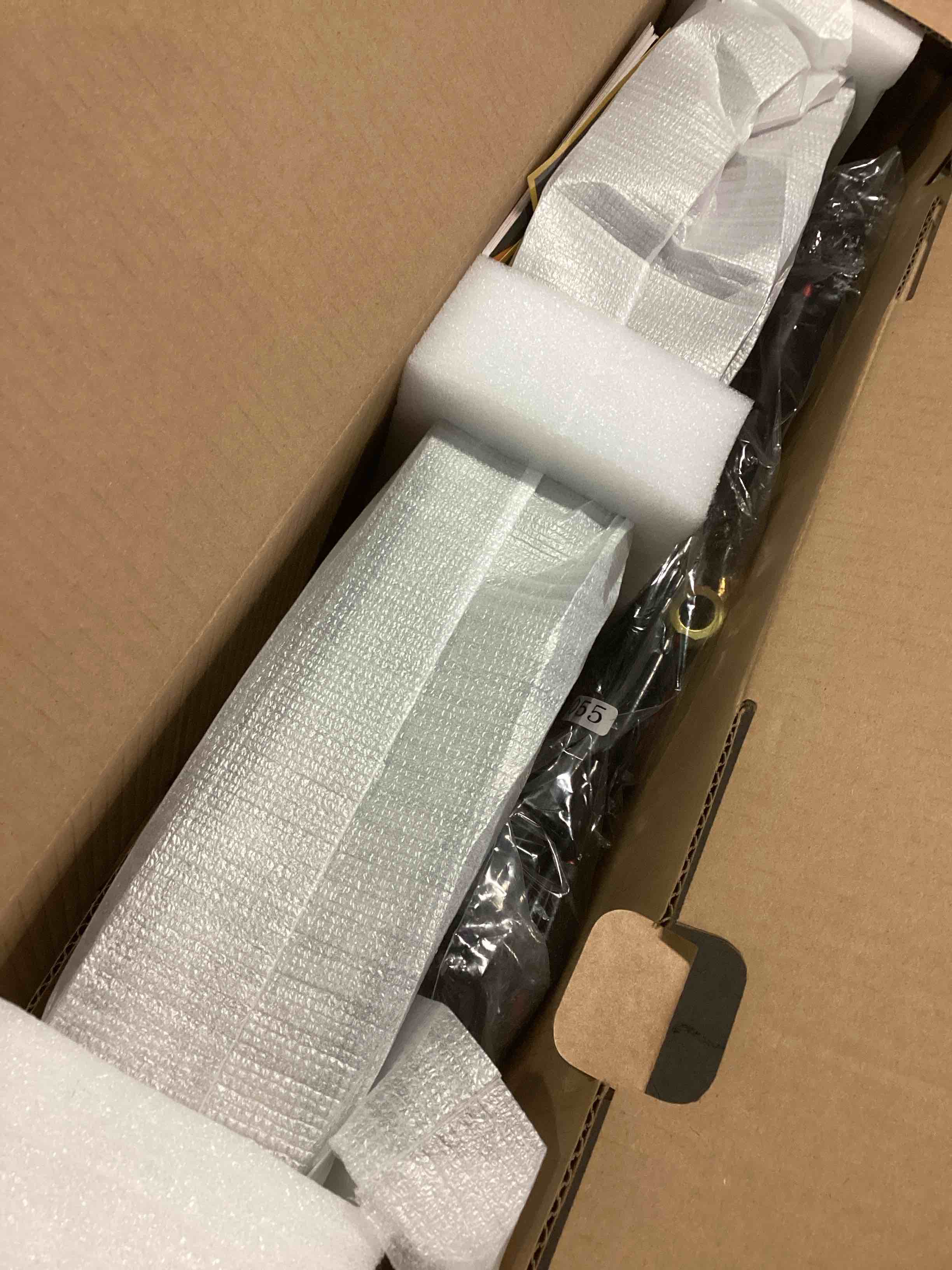 https://s3.amazonaws.com/lotting-images-prod/bidfta/PPE1479733_1733860741549.jpeg