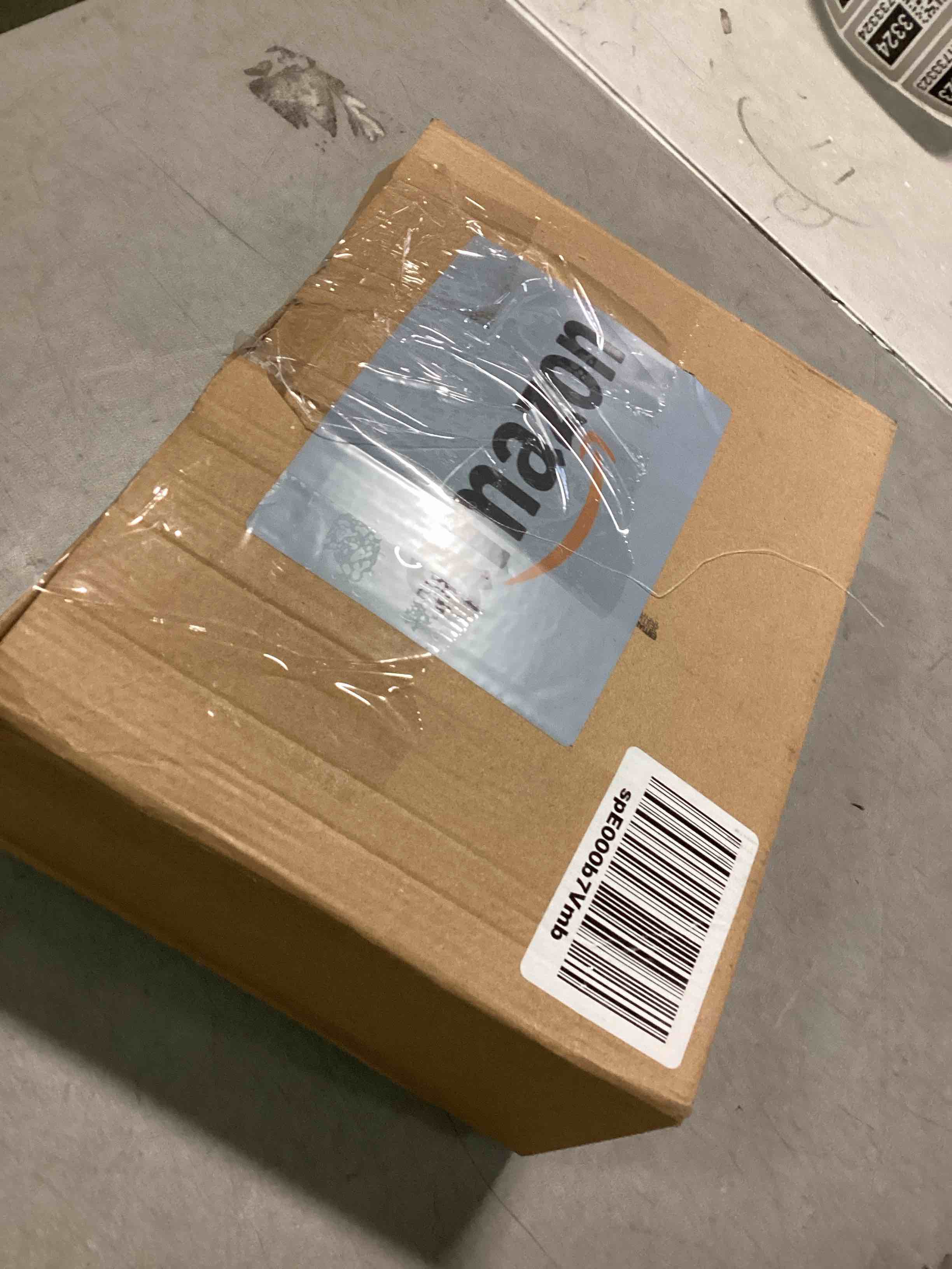 https://s3.amazonaws.com/lotting-images-prod/bidfta/PPE1479852_1733942876853.jpeg