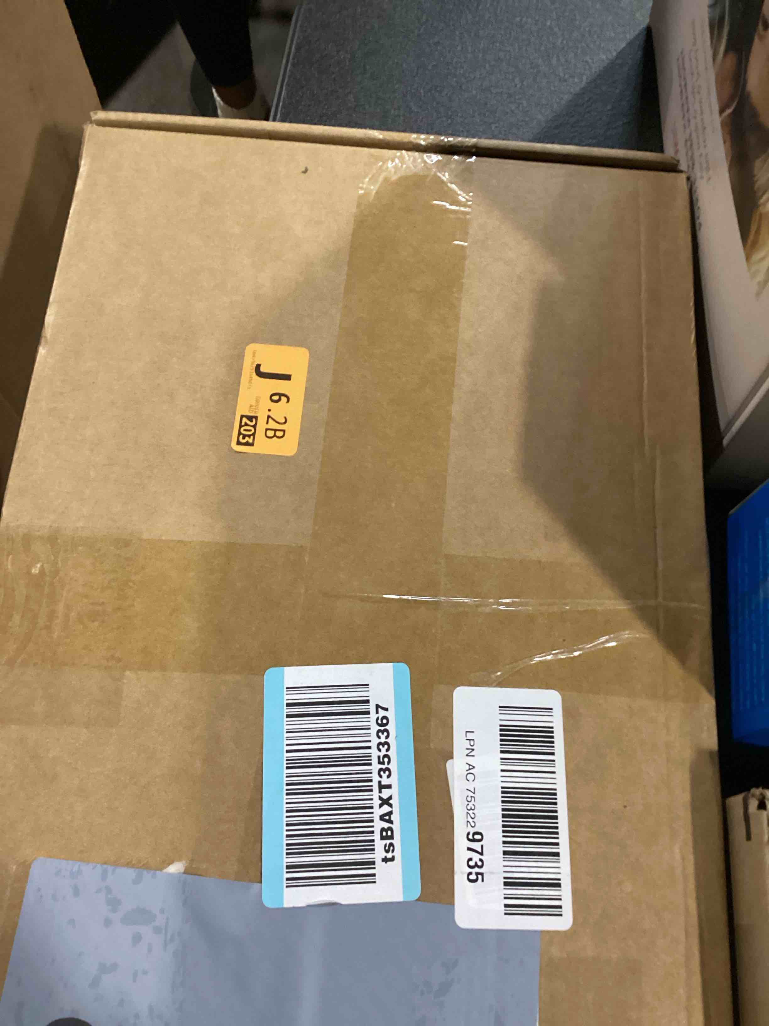 https://s3.amazonaws.com/lotting-images-prod/bidfta/PPE1480192_1731014640328.jpeg