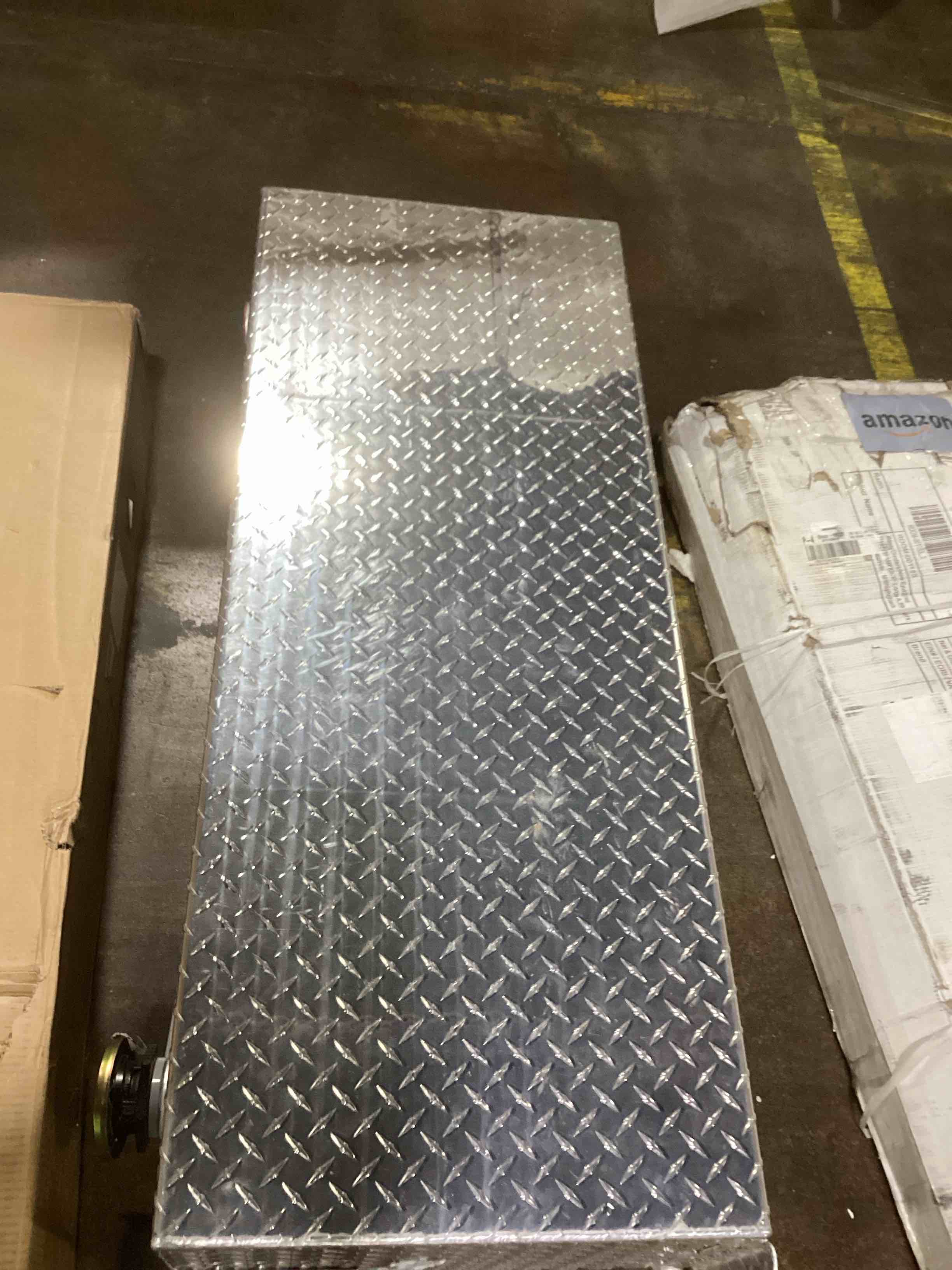https://s3.amazonaws.com/lotting-images-prod/bidfta/PPE1481080_1731679037774.jpeg