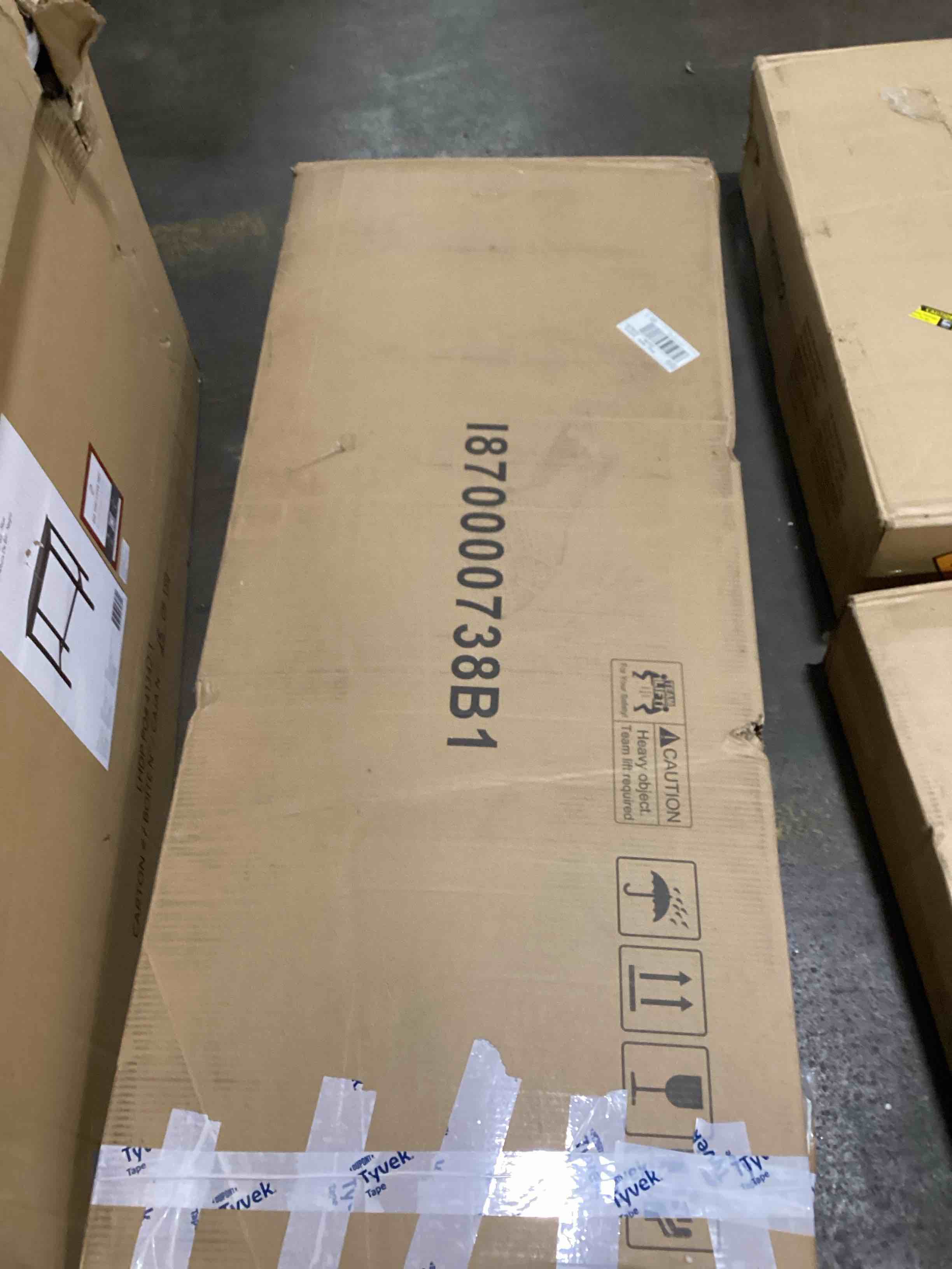 https://s3.amazonaws.com/lotting-images-prod/bidfta/PPE1481110_1731686155688.jpeg