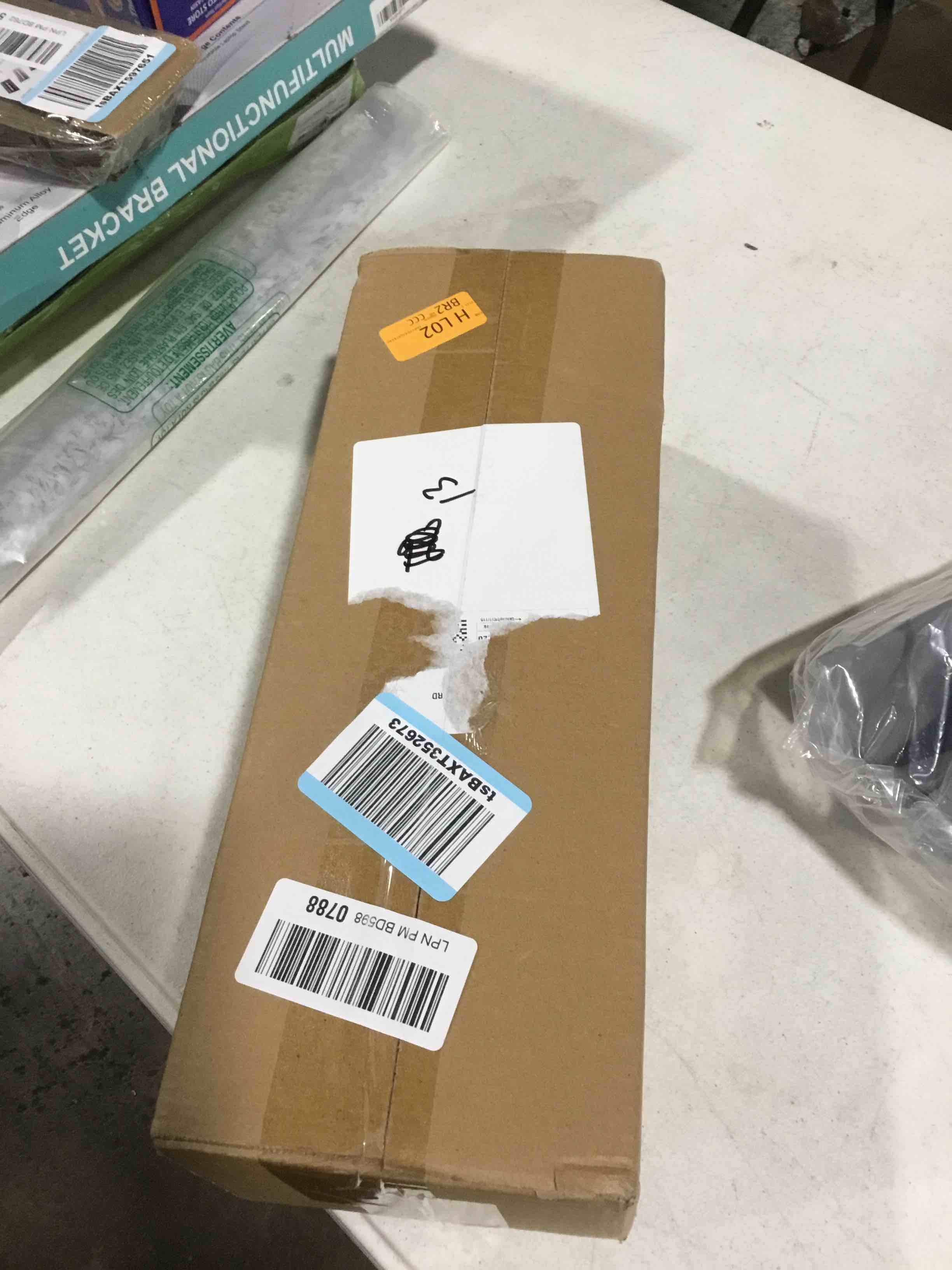 https://s3.amazonaws.com/lotting-images-prod/bidfta/PPE1483752_1731352930180.jpeg