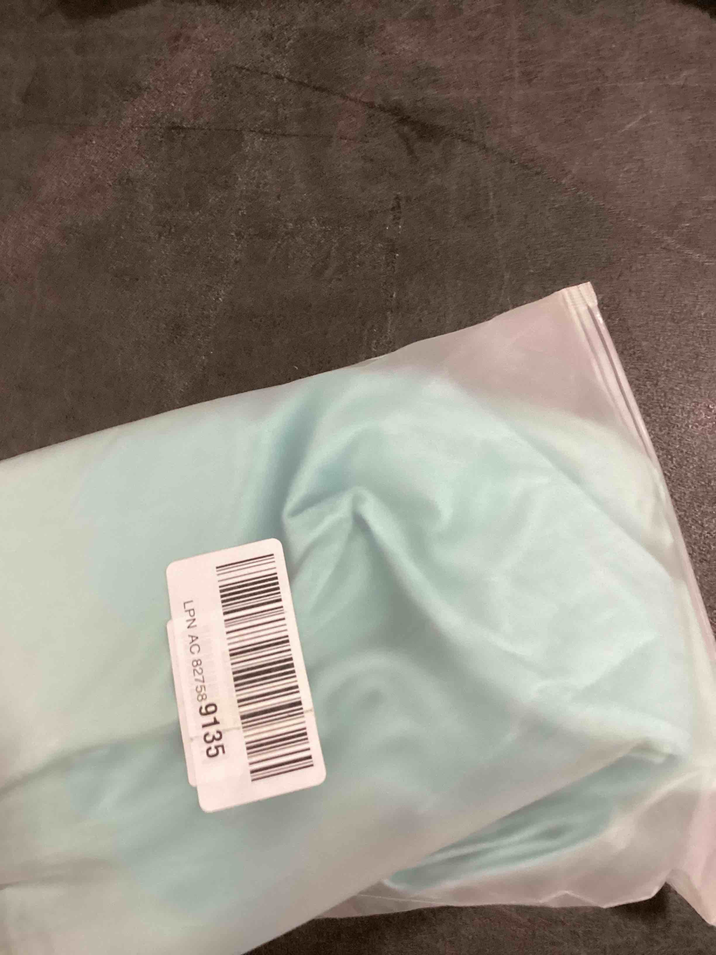 https://s3.amazonaws.com/lotting-images-prod/bidfta/PPE1484595_1731704393758.jpeg