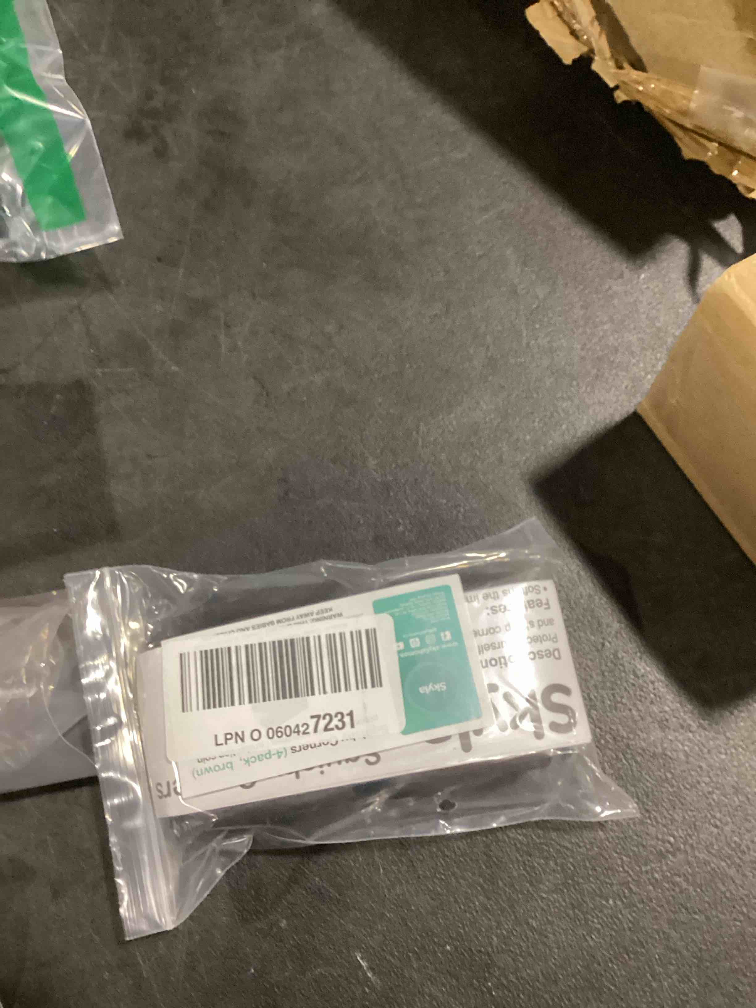 https://s3.amazonaws.com/lotting-images-prod/bidfta/PPE1484731_1731771150935.jpeg
