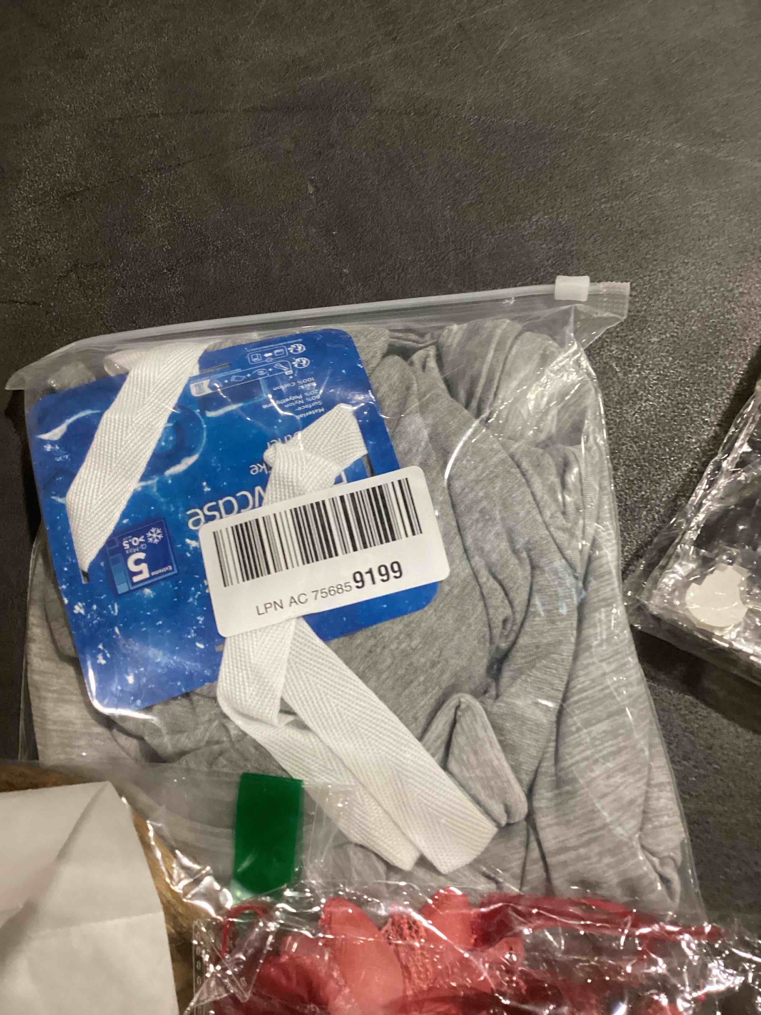 https://s3.amazonaws.com/lotting-images-prod/bidfta/PPE1485130_1732140450167.jpeg