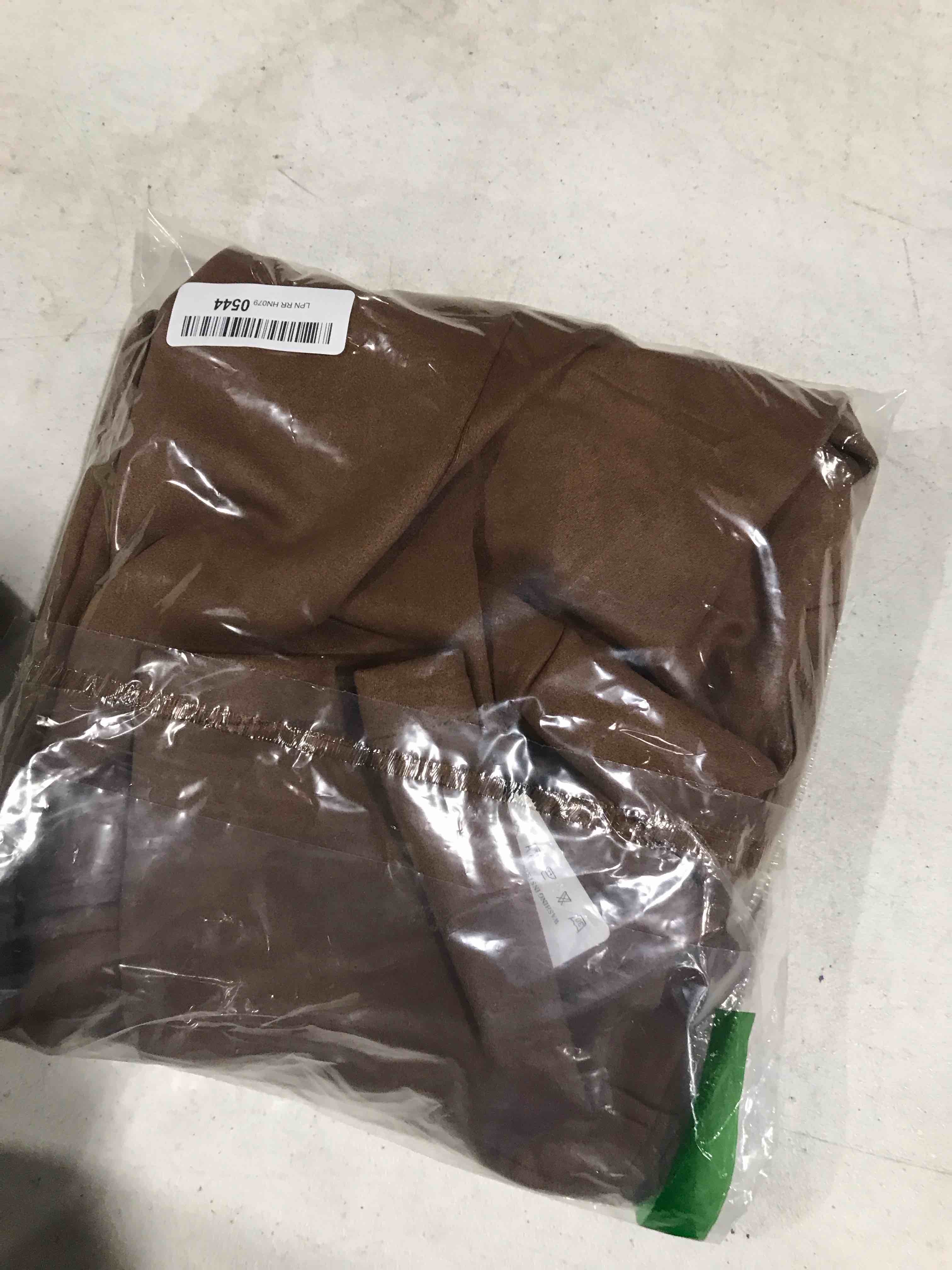 https://s3.amazonaws.com/lotting-images-prod/bidfta/PPE1487040_1731946125803.jpeg