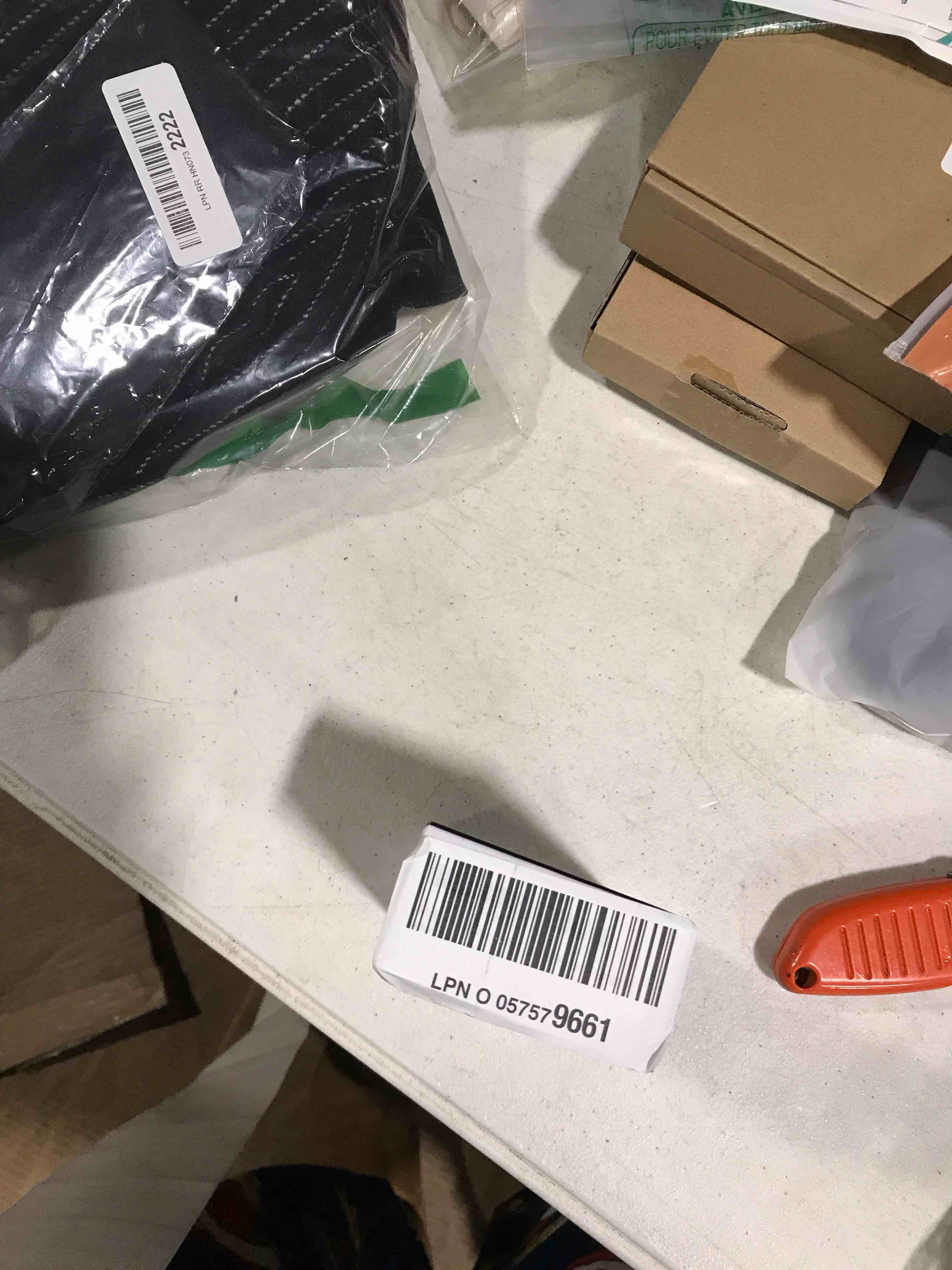 https://s3.amazonaws.com/lotting-images-prod/bidfta/PPE1487095_1731954516380.jpeg