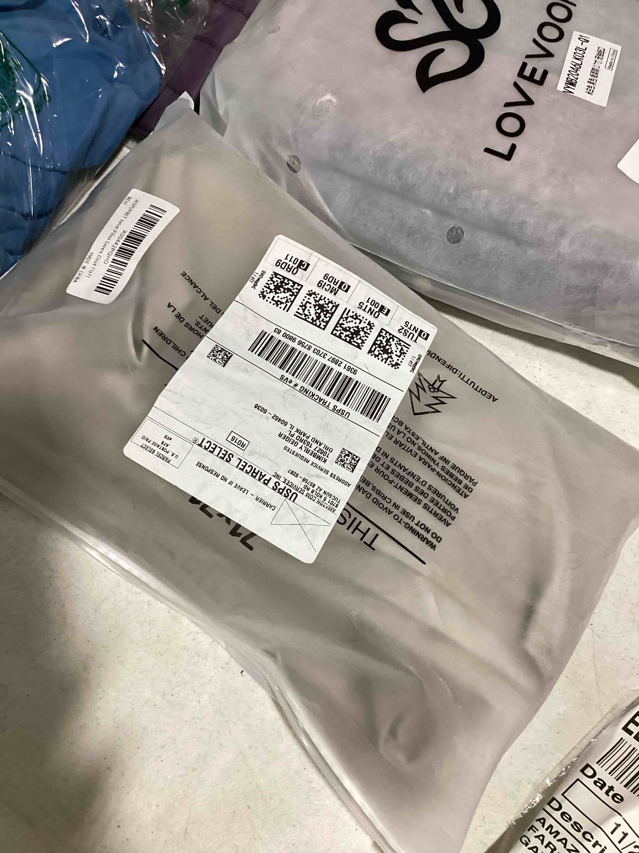 https://s3.amazonaws.com/lotting-images-prod/bidfta/PPE1488245_1732140044574.jpeg