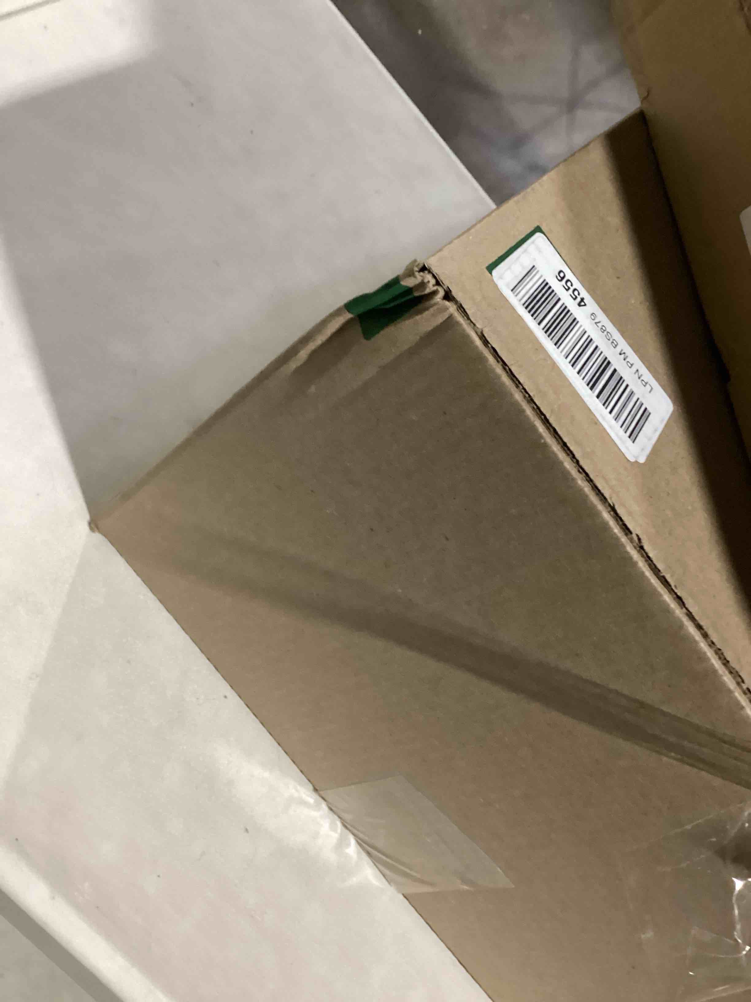 https://s3.amazonaws.com/lotting-images-prod/bidfta/PPE1489087_1732650096318.jpeg