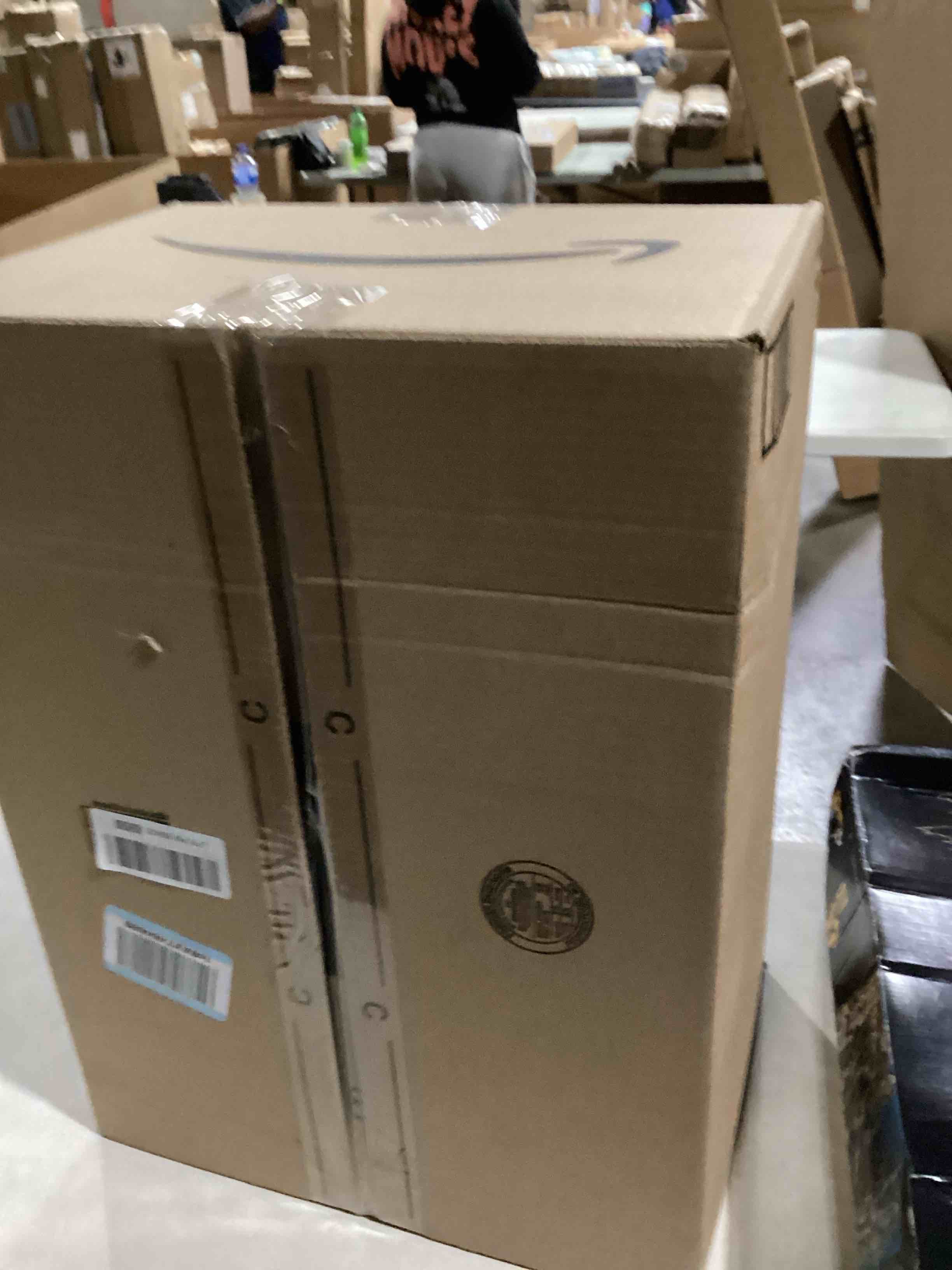 https://s3.amazonaws.com/lotting-images-prod/bidfta/PPE1489193_1732726527779.jpeg