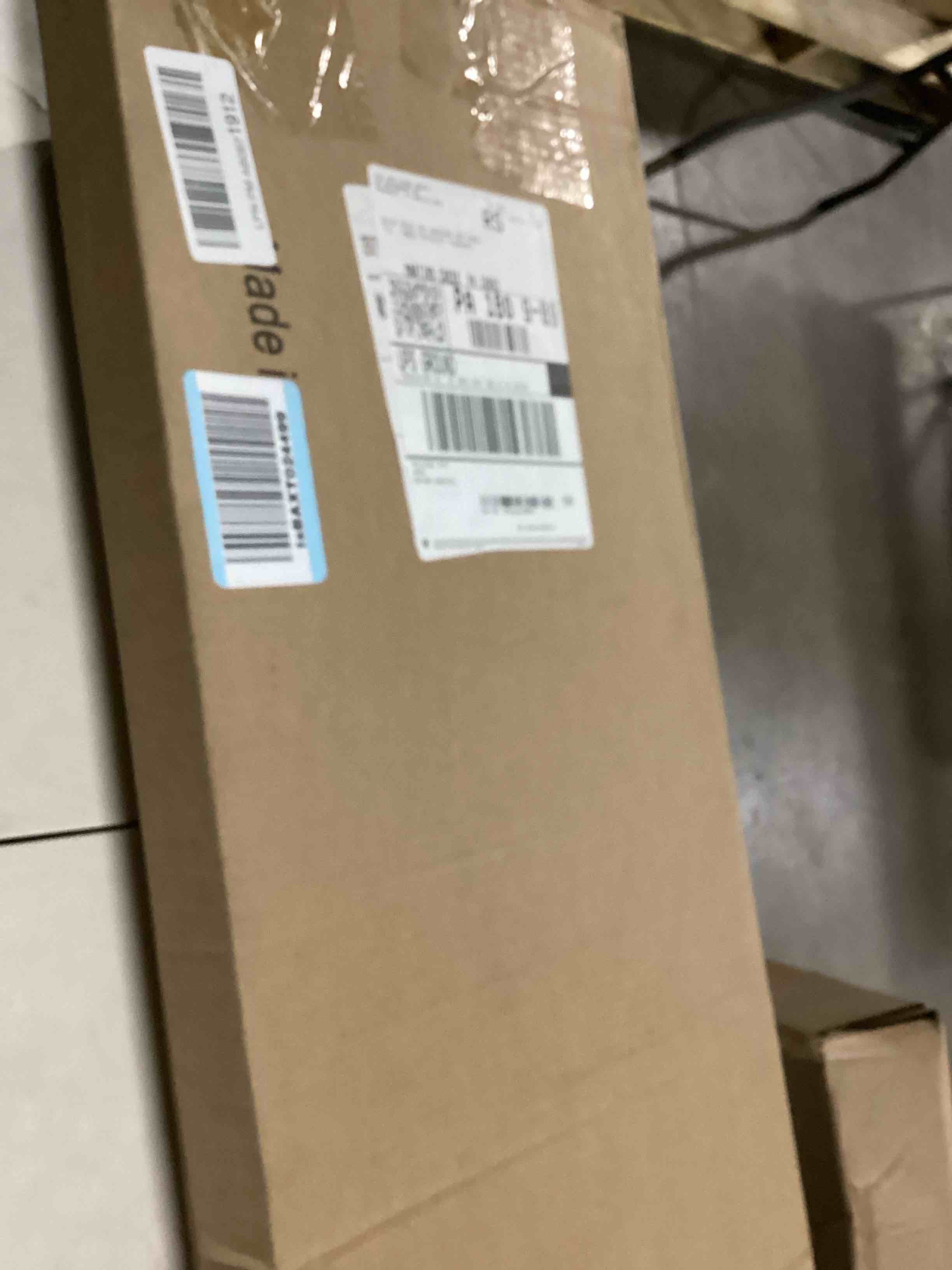 https://s3.amazonaws.com/lotting-images-prod/bidfta/PPE1489243_1732716449358.jpeg