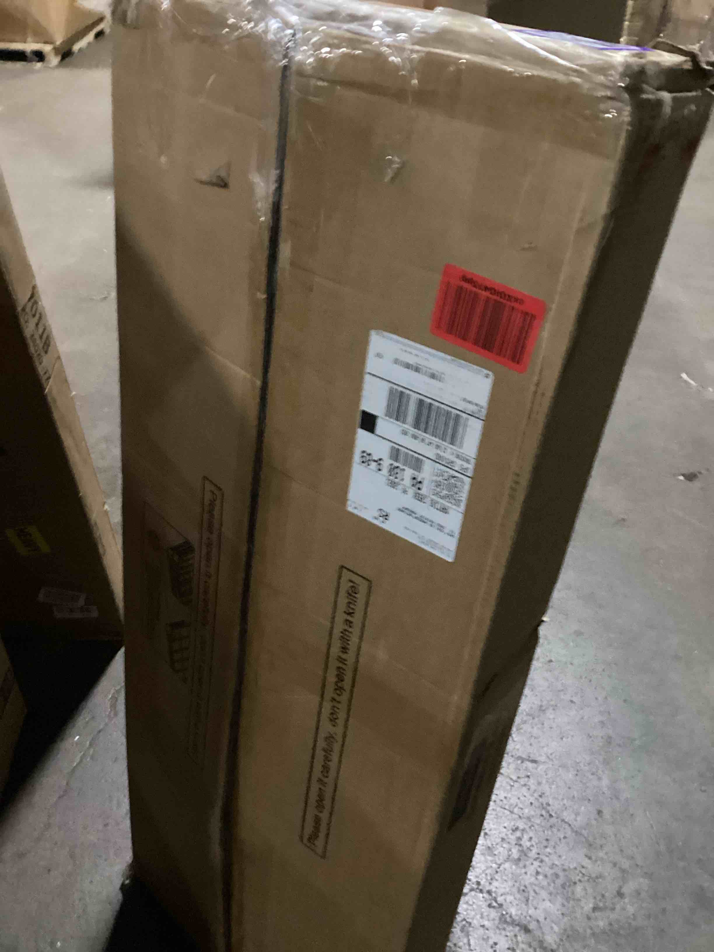 https://s3.amazonaws.com/lotting-images-prod/bidfta/PPE1489357_1732900995342.jpeg