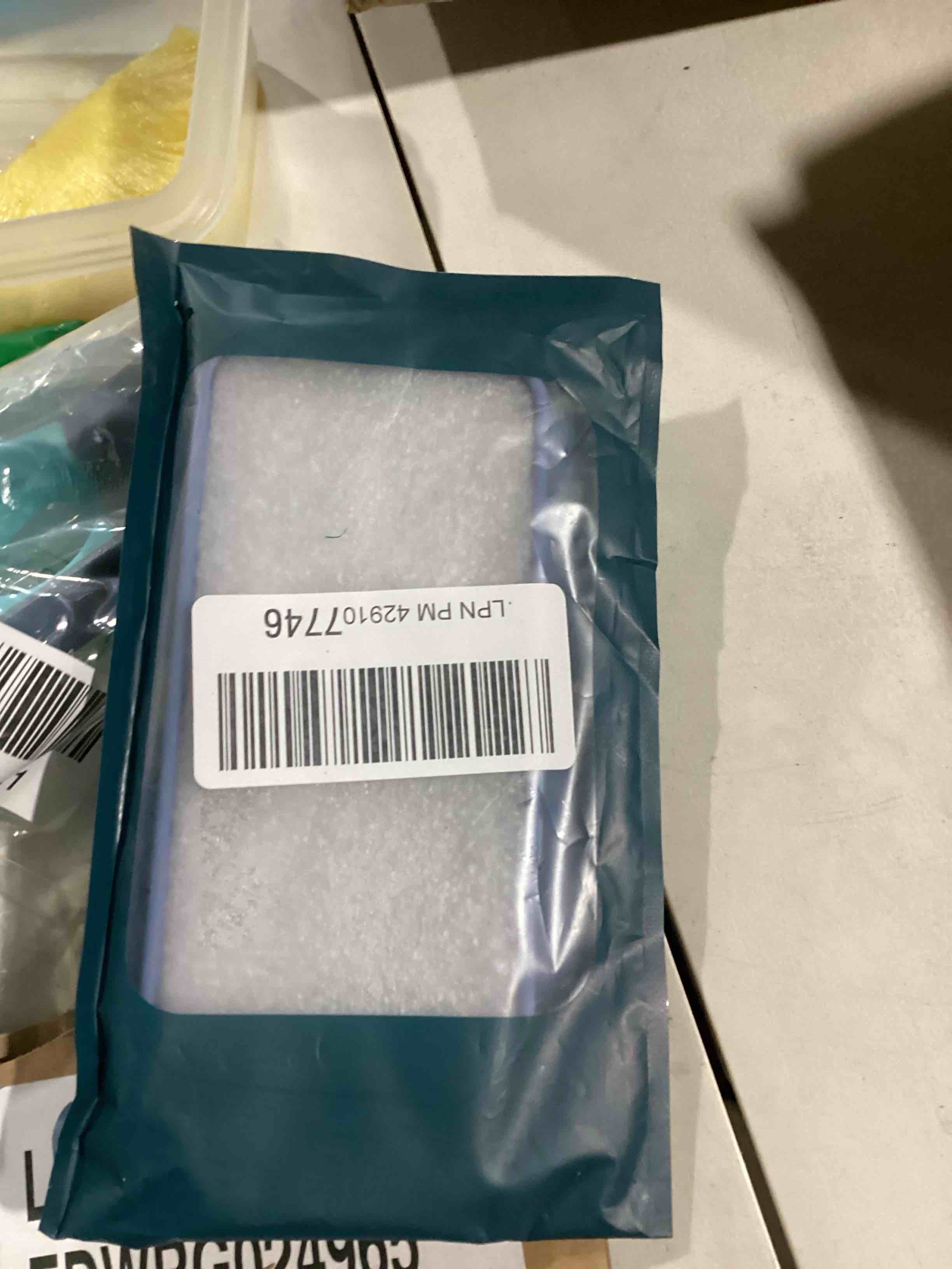 https://s3.amazonaws.com/lotting-images-prod/bidfta/PPE1489646_1733165618970.jpeg