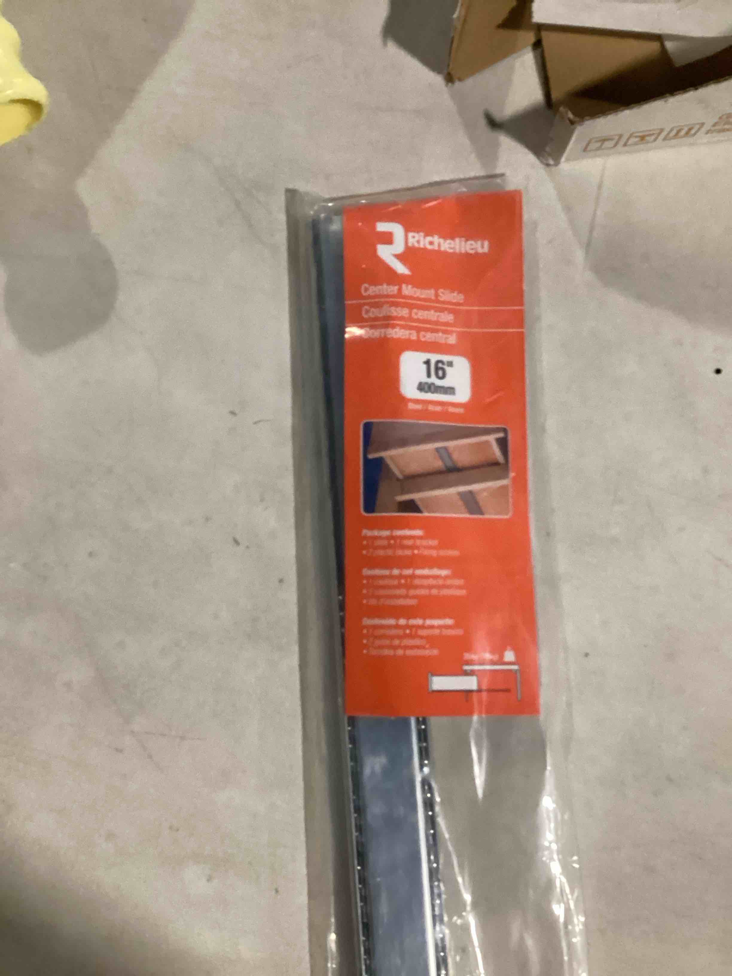 https://s3.amazonaws.com/lotting-images-prod/bidfta/PPE1490860_1733848436653.jpeg