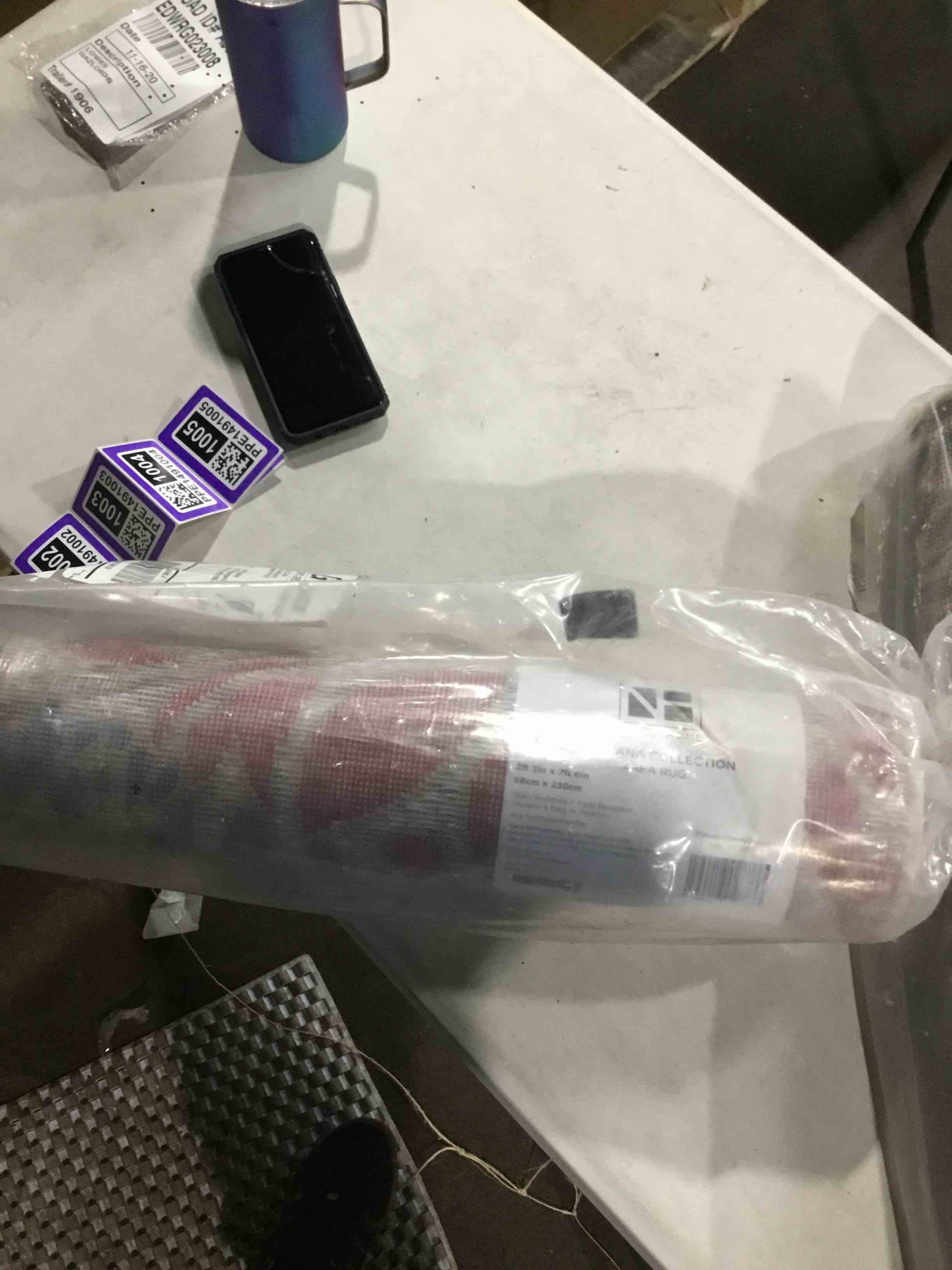 Fontana collection area rug 2 ft 2 in 7 feet 6 in