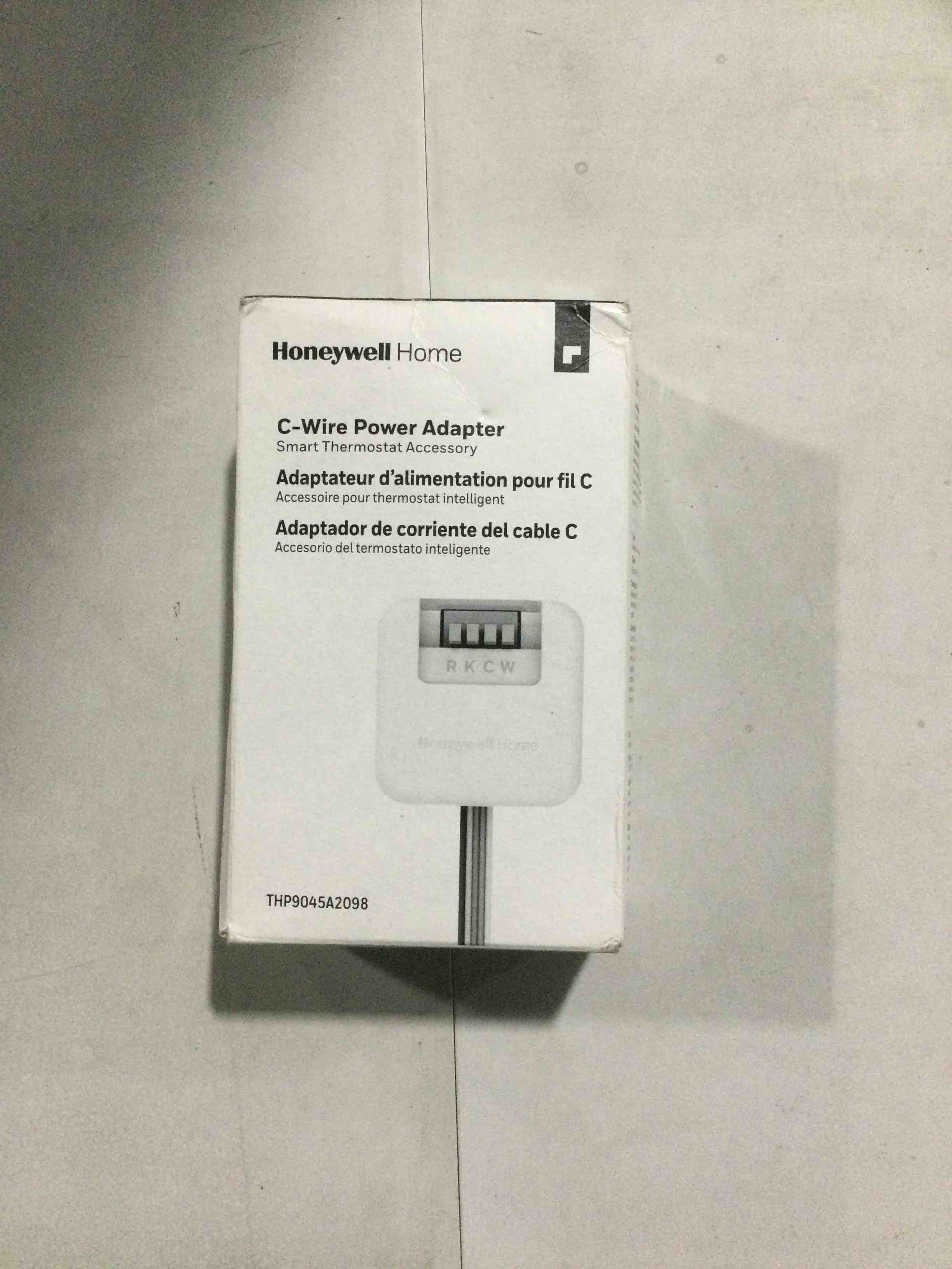 https://s3.amazonaws.com/lotting-images-prod/bidfta/PPE1492446_1738244198472.jpeg