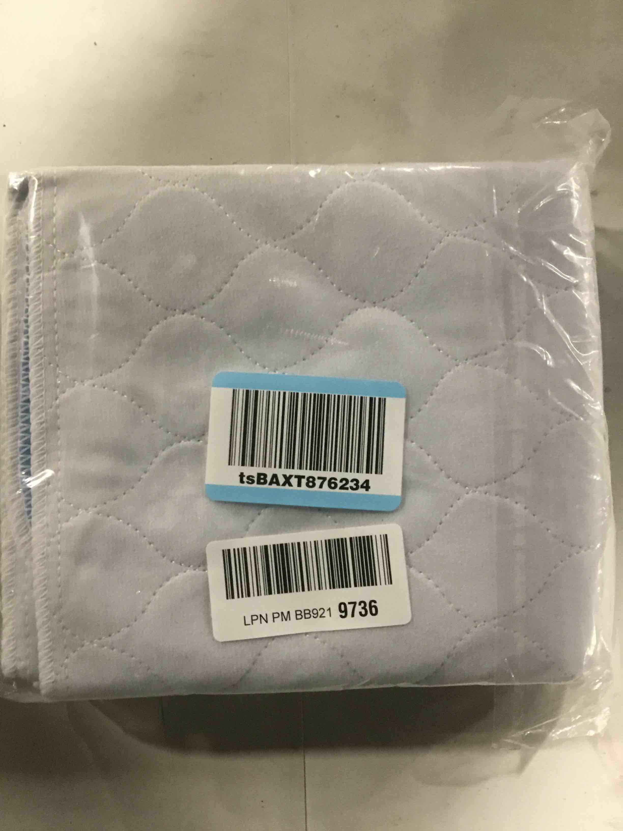 https://s3.amazonaws.com/lotting-images-prod/bidfta/PPE1492614_1738263256899.jpeg