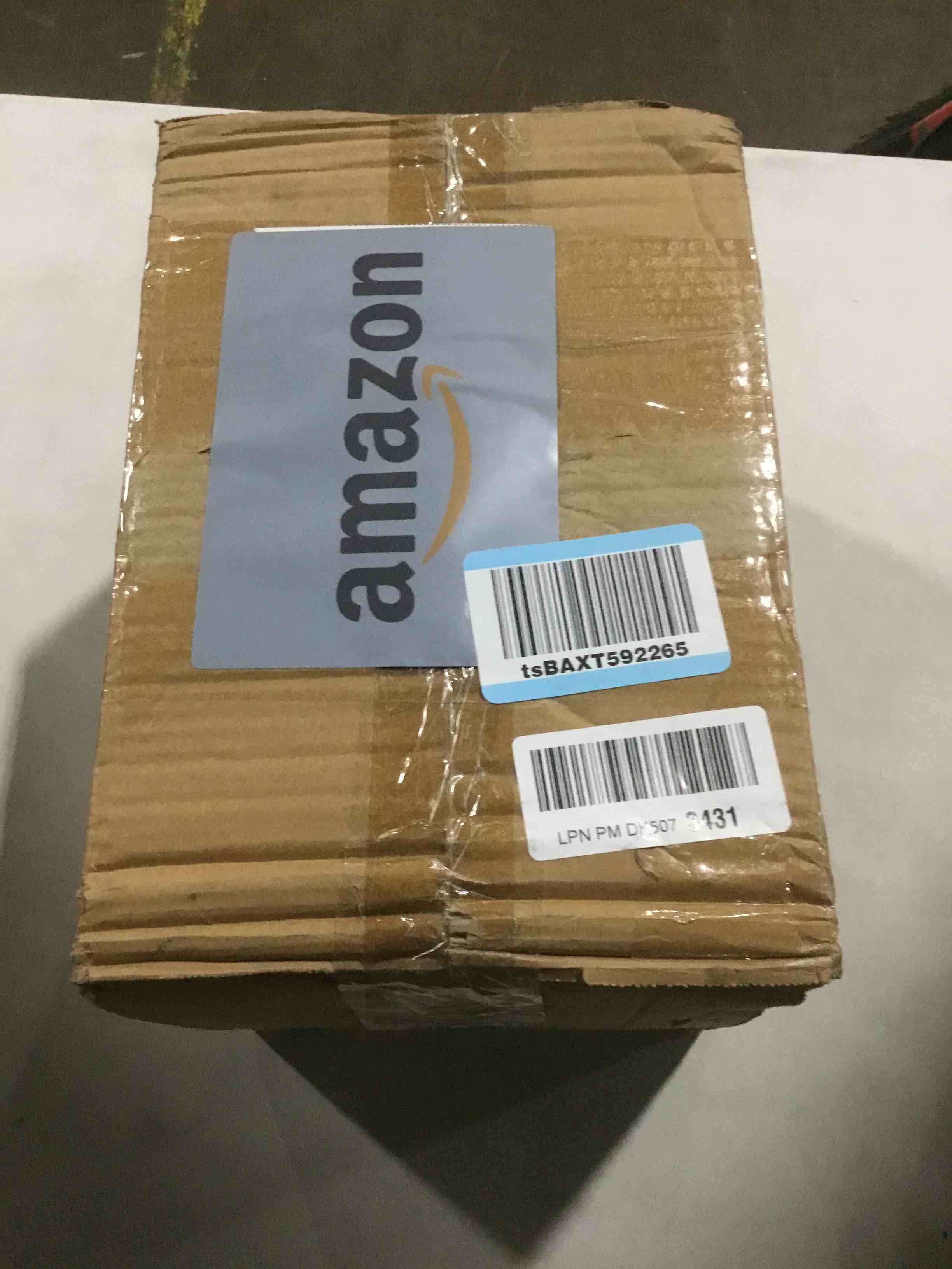https://s3.amazonaws.com/lotting-images-prod/bidfta/PPE1492712_1738330229727.jpeg