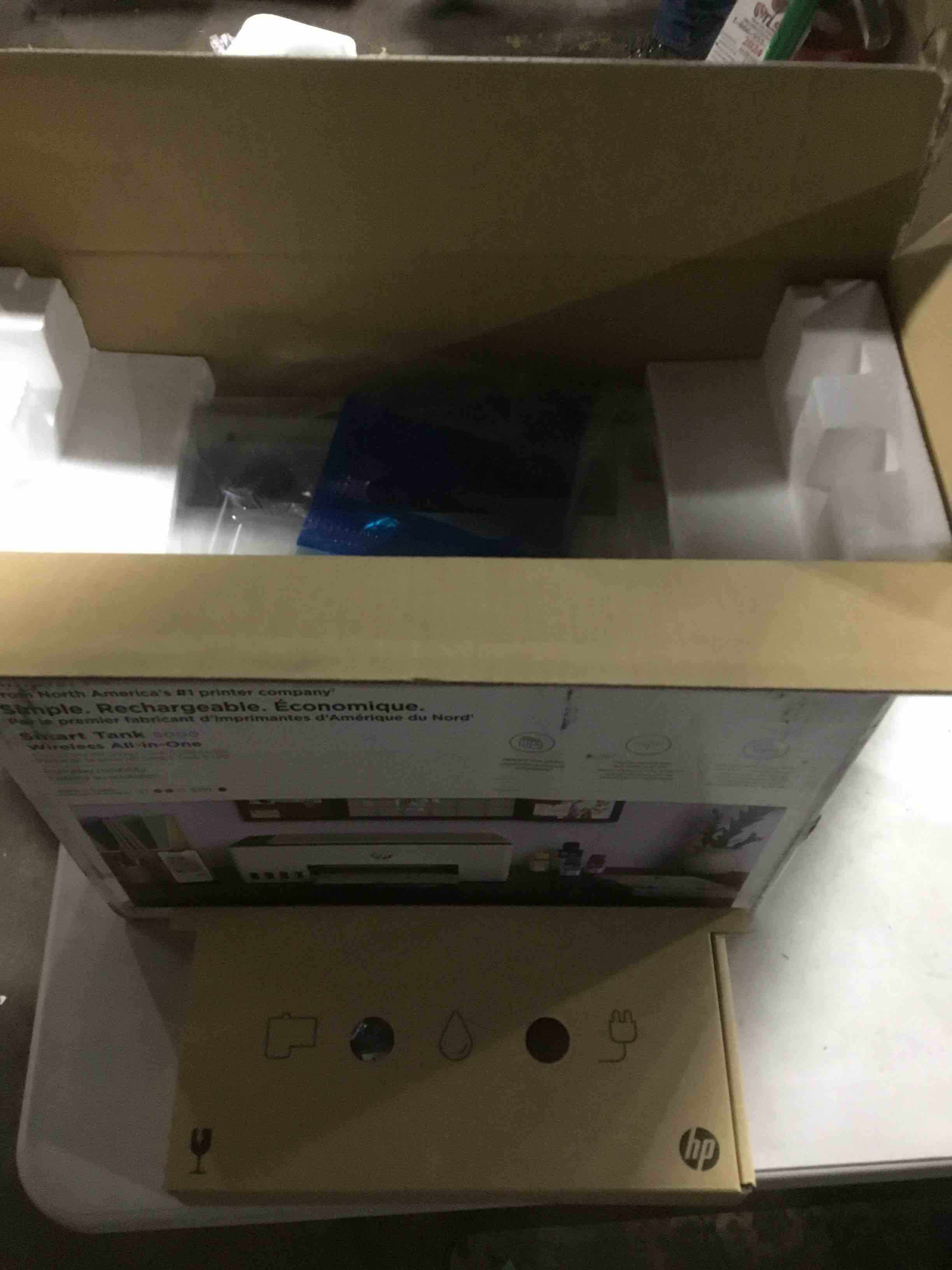 https://s3.amazonaws.com/lotting-images-prod/bidfta/PPE1493825_1739371519311.jpeg