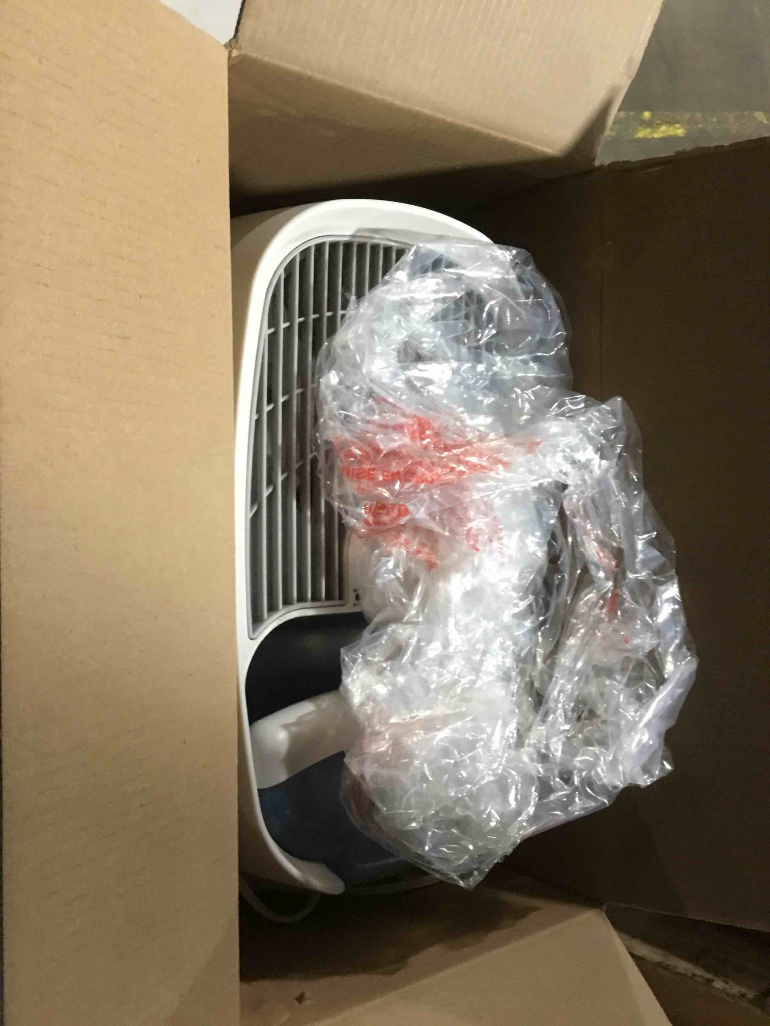 https://s3.amazonaws.com/lotting-images-prod/bidfta/PPE1494082_1739472921707.jpeg