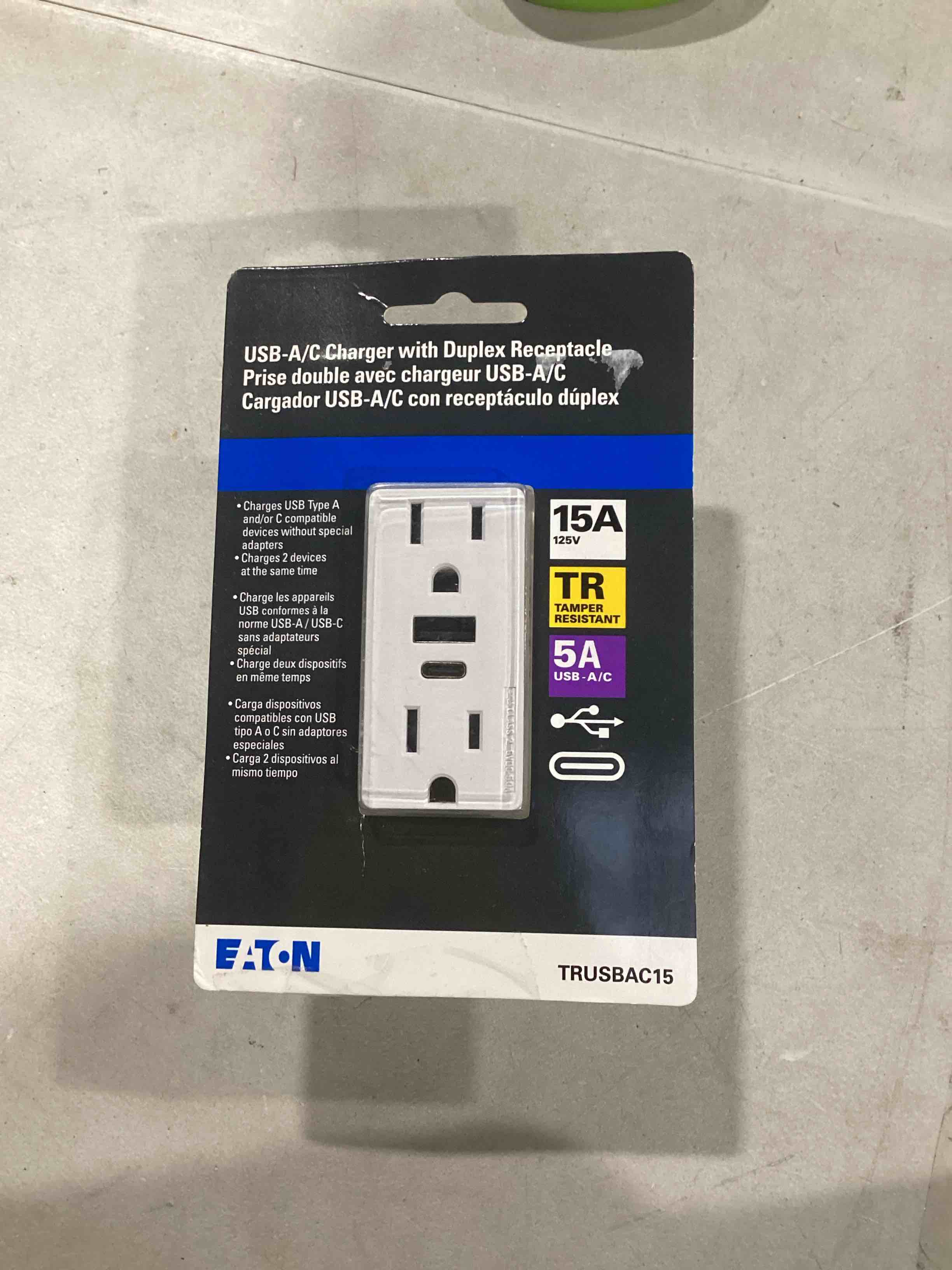 Eaton White USB-A|C Charger With Duplex Receptacle - #TRUSBAC15 Brand New