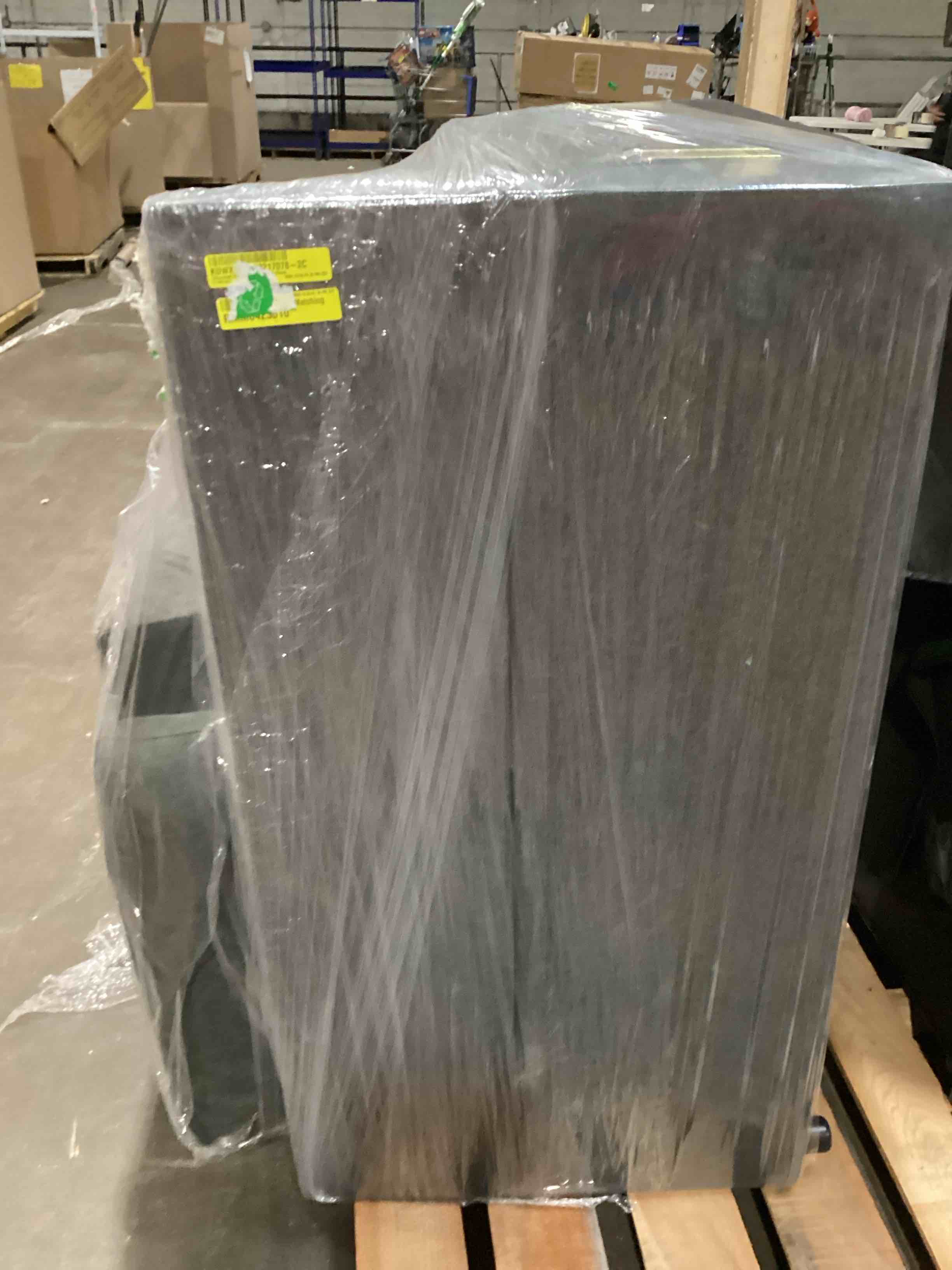 Upholstered Sectional Sleeper Sofa& Chaise **( only half /of corner section of sofa*** has area underneath zipped area to store cushion ? of blankets etc?***