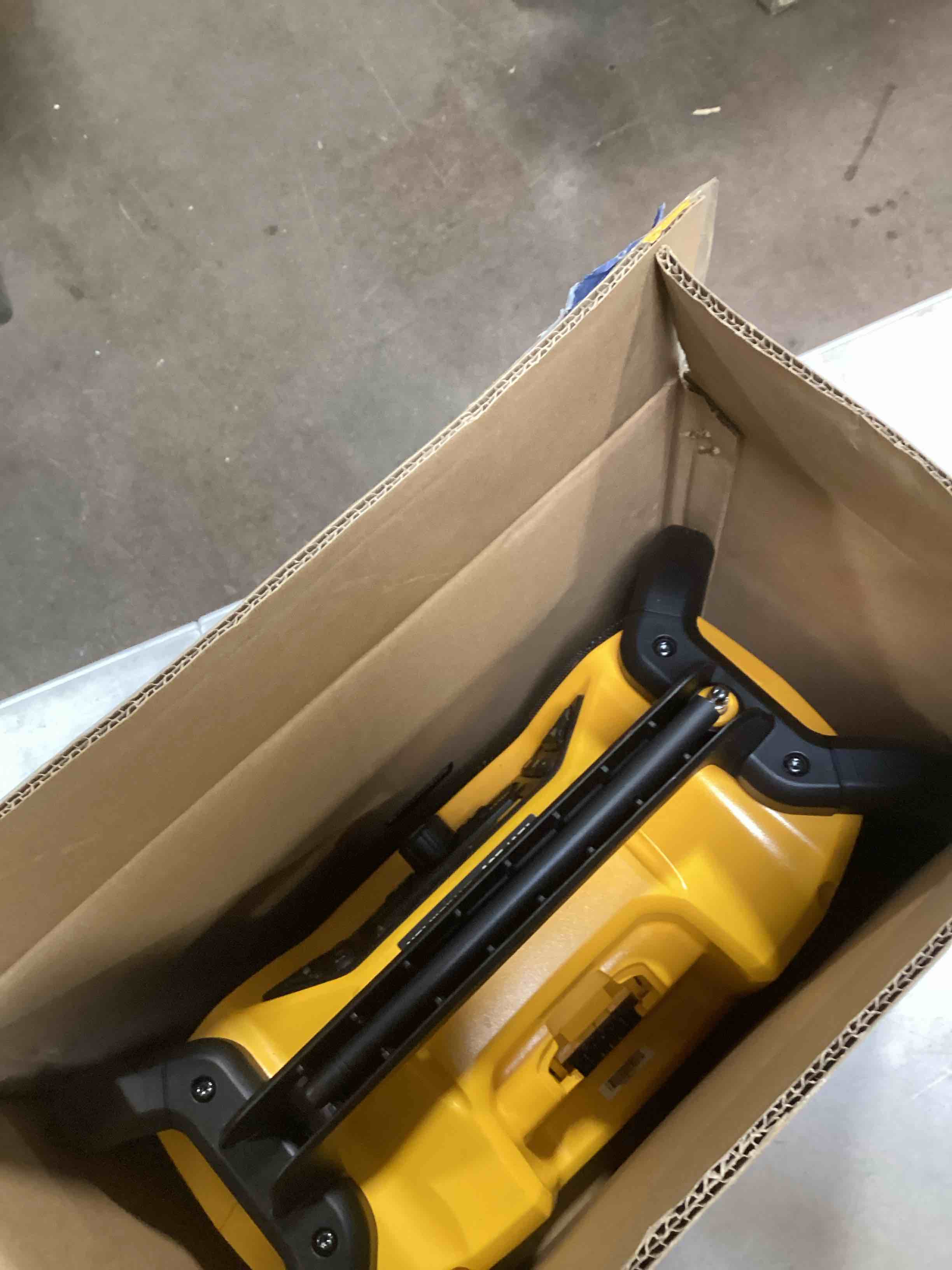 https://s3.amazonaws.com/lotting-images-prod/bidfta/PPE1496361_1736362826071.jpeg