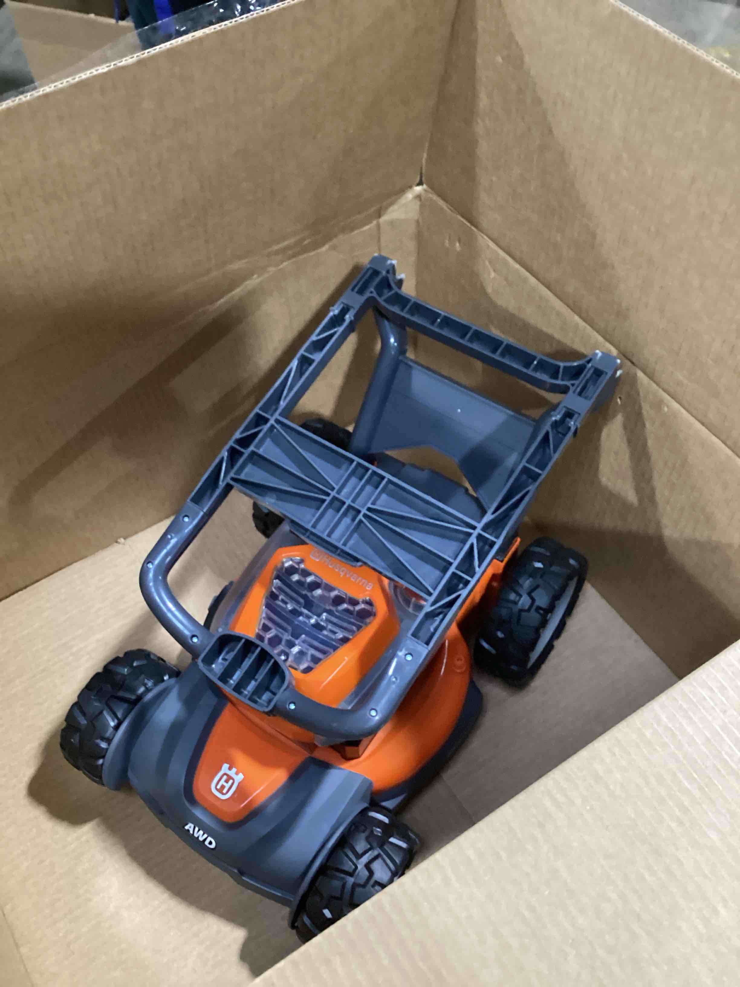 https://s3.amazonaws.com/lotting-images-prod/bidfta/PPE1496560_1736540168473.jpeg