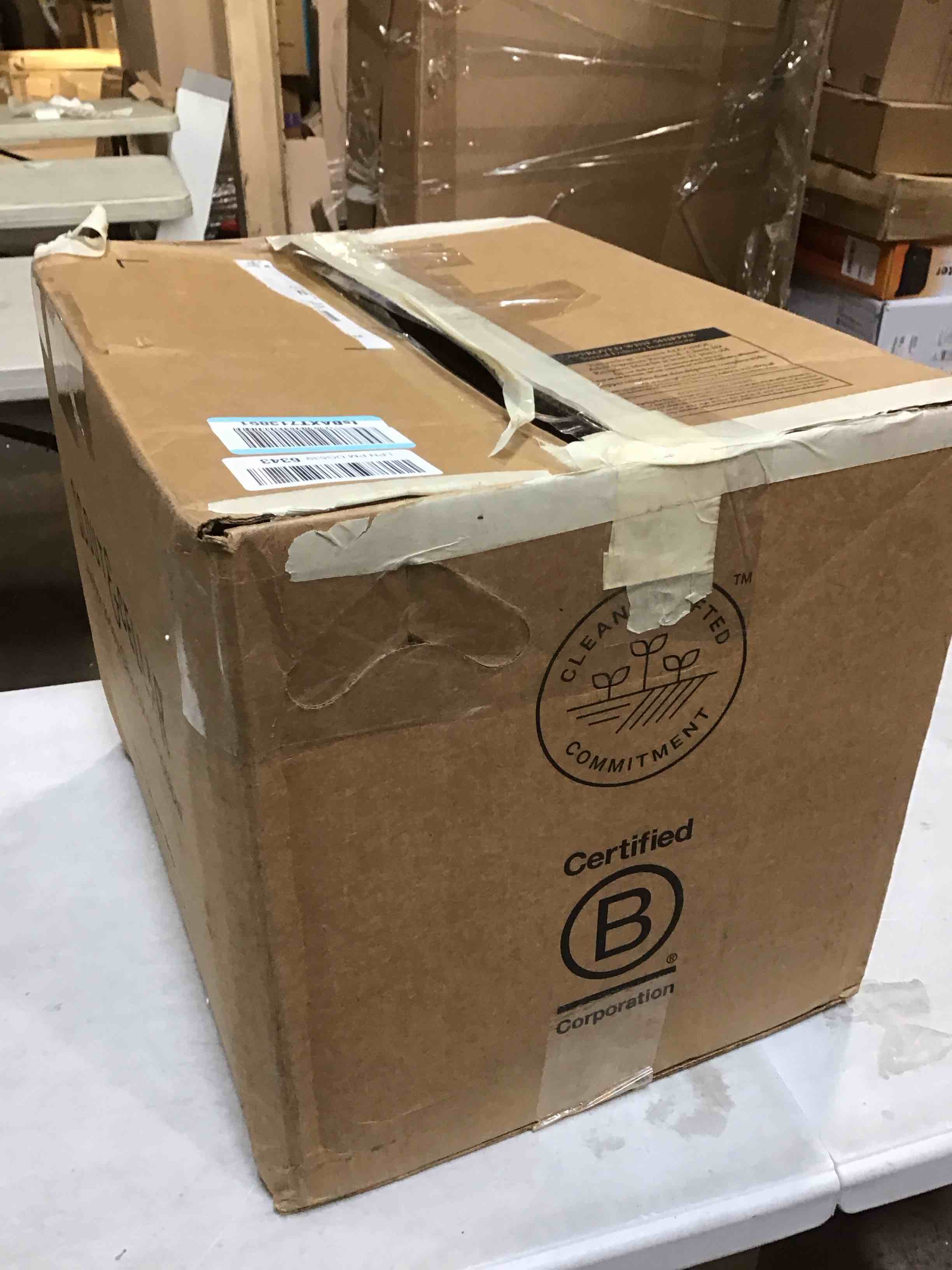 https://s3.amazonaws.com/lotting-images-prod/bidfta/PPE1496641_1736790711389.jpeg