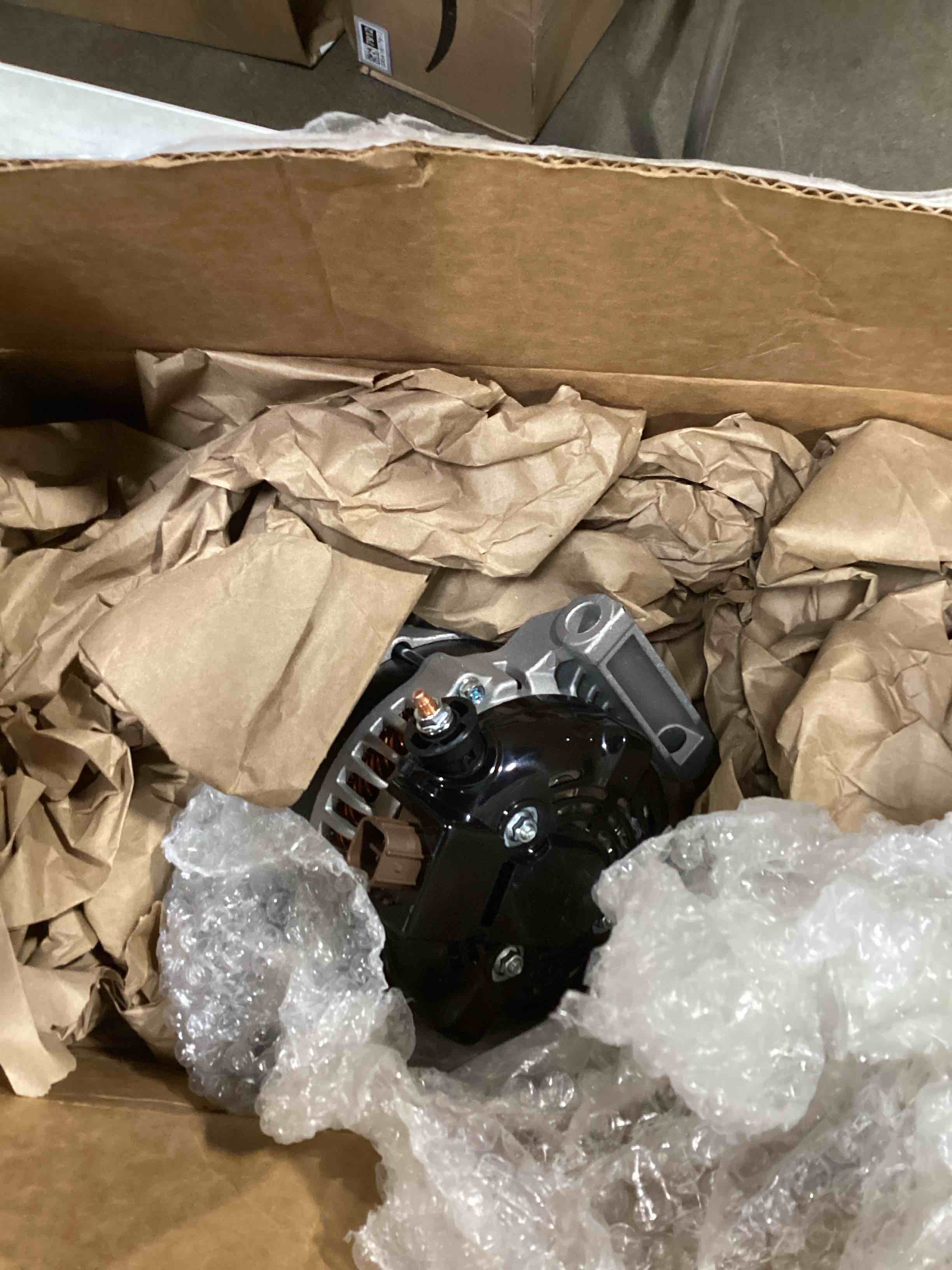 https://s3.amazonaws.com/lotting-images-prod/bidfta/PPE1496775_1736869382492.jpeg